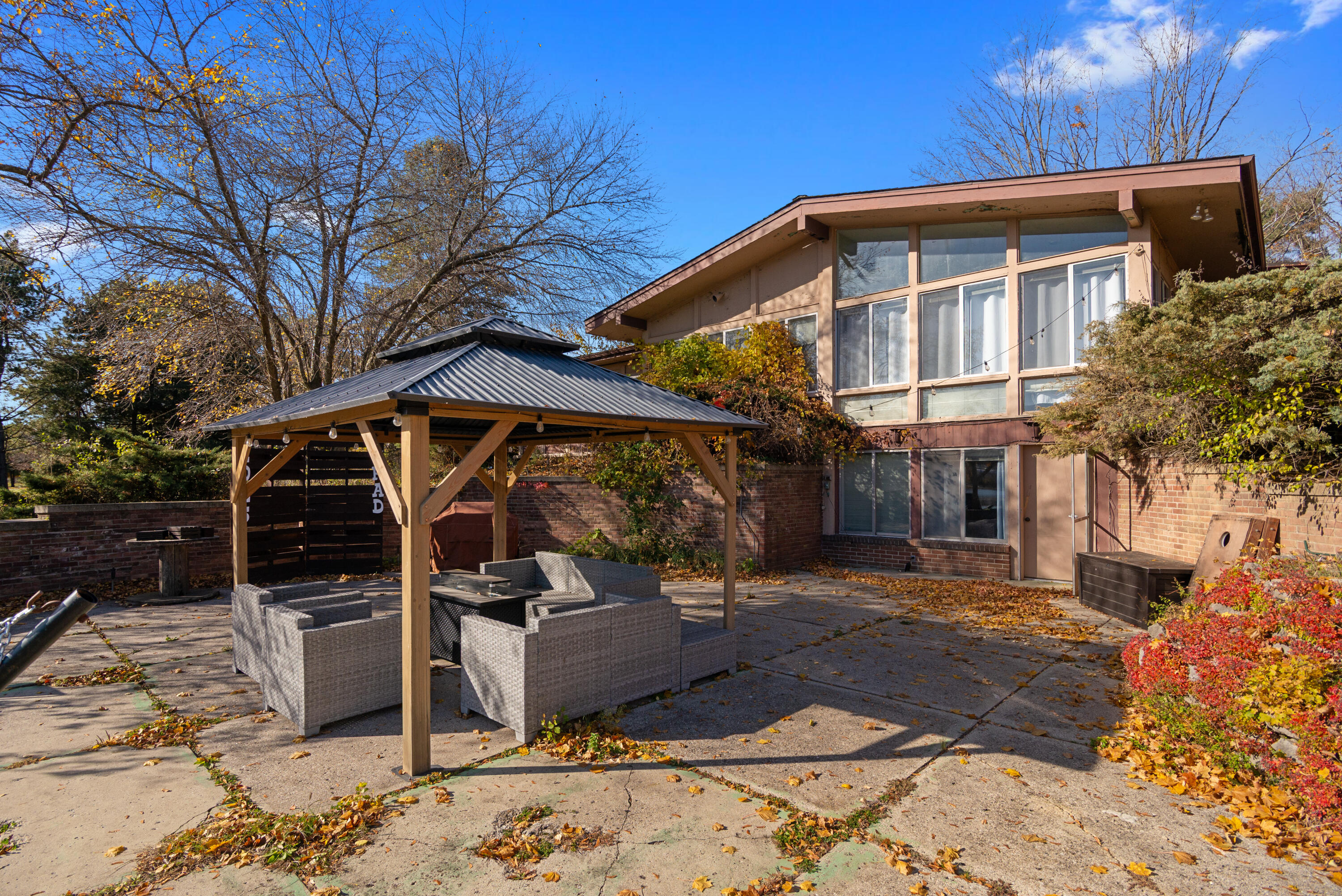 4105 Riverview Drive
