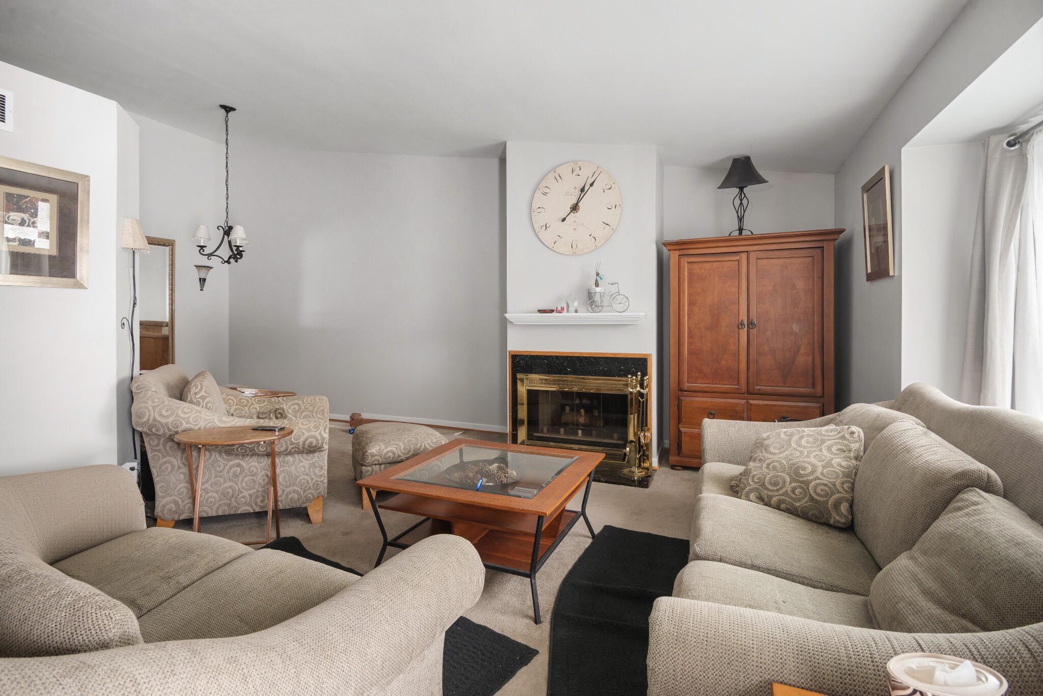1921 Vine Way Drive 35