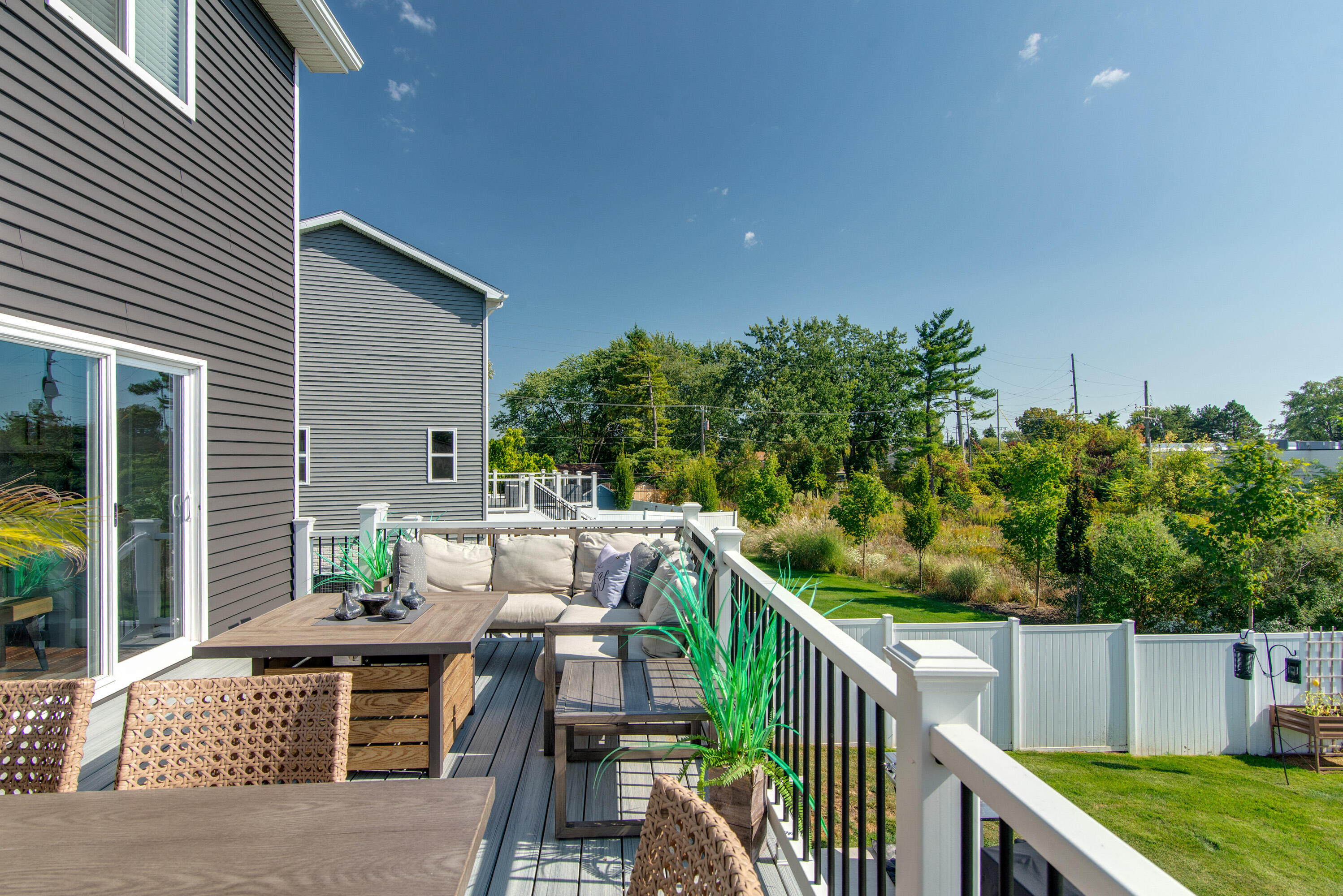 5373 Rural Terrace