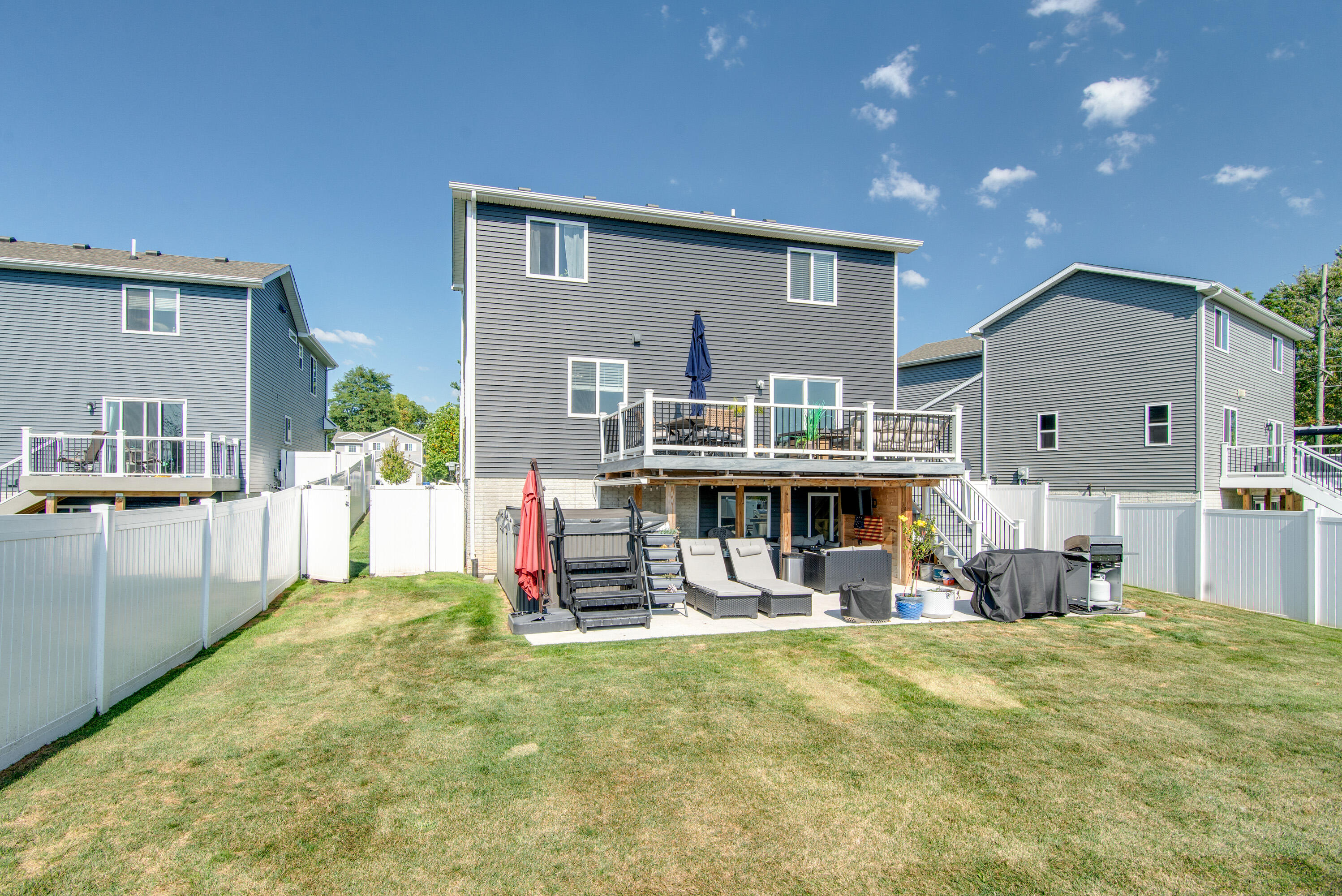 5373 Rural Terrace