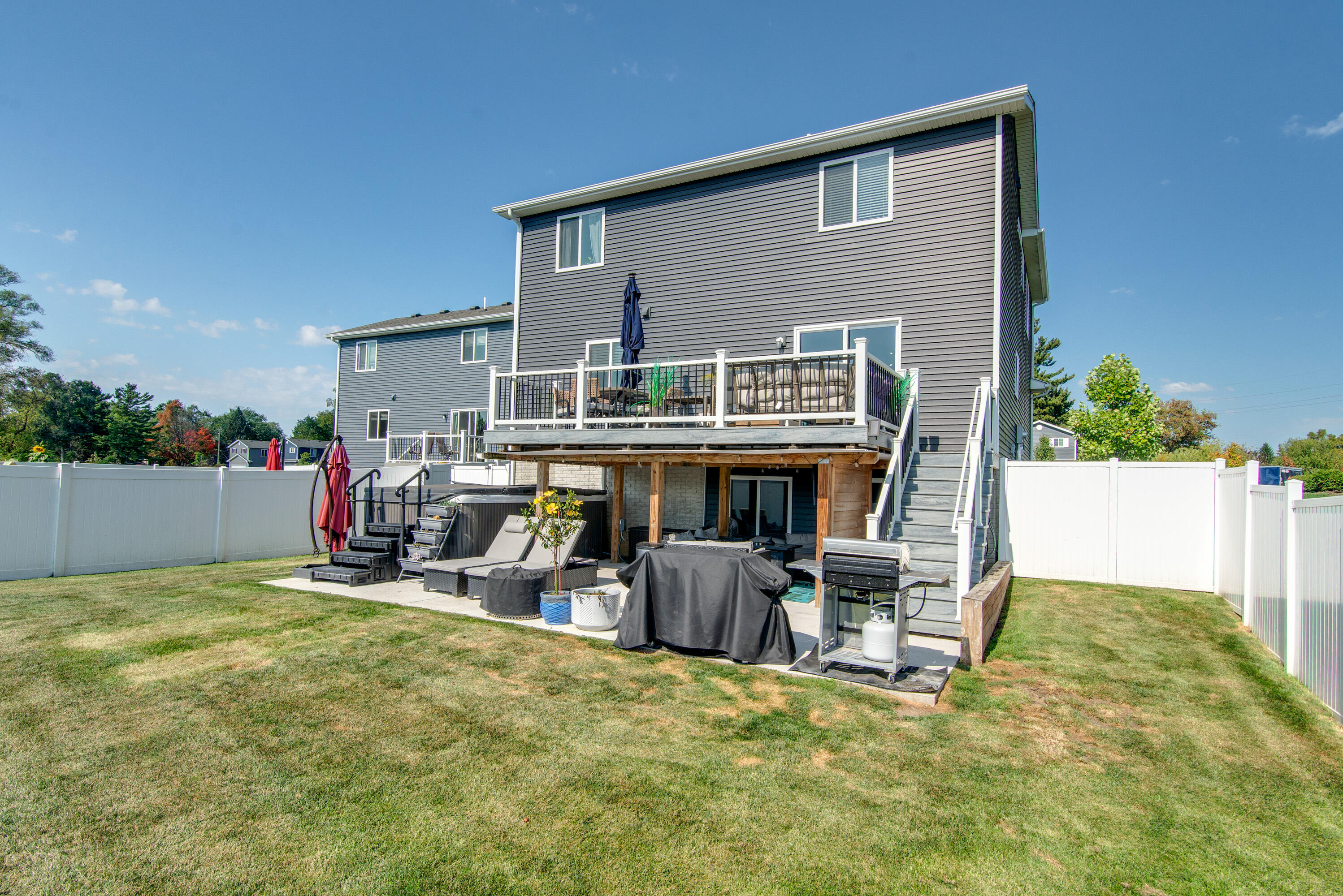 5373 Rural Terrace