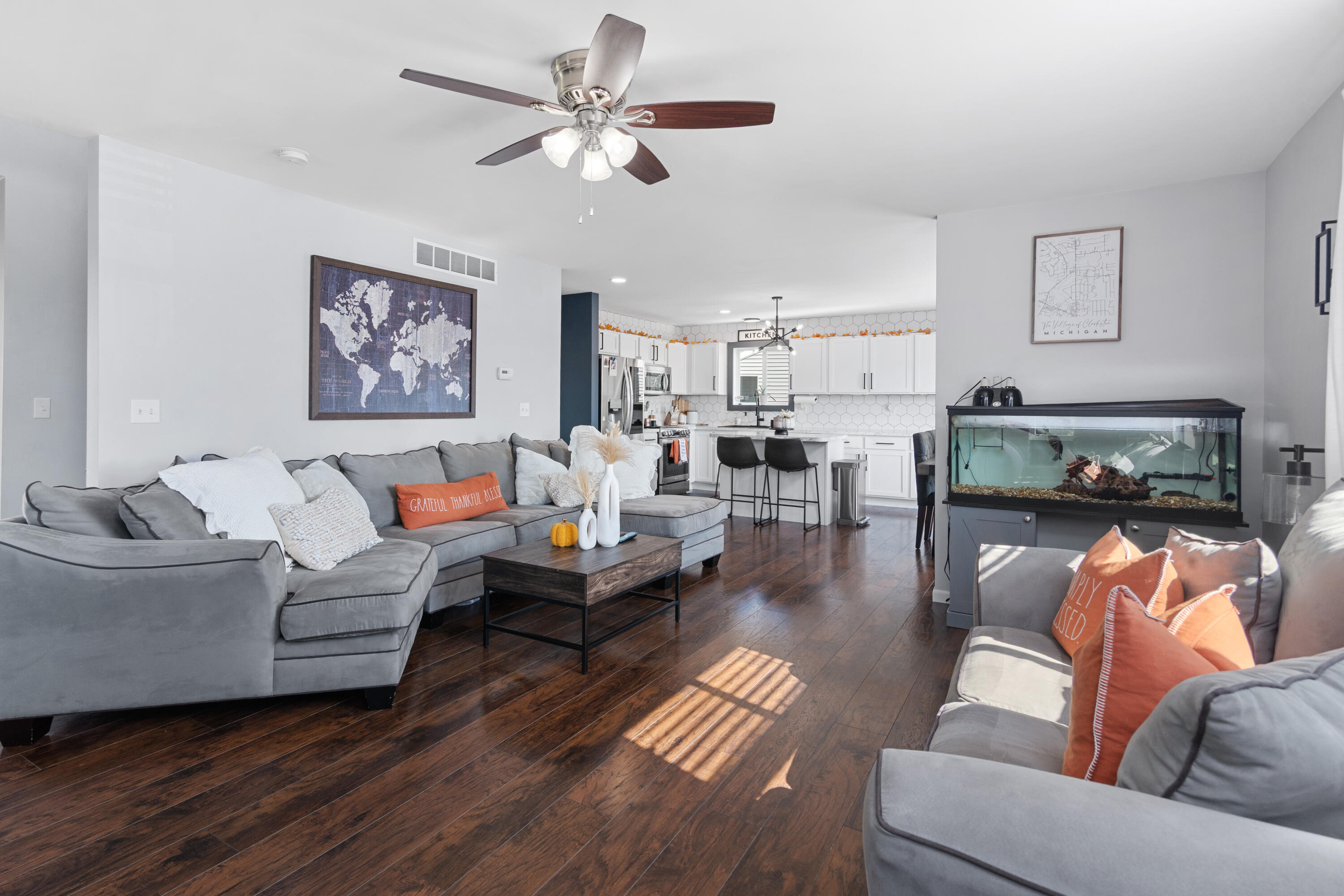 5373 Rural Terrace