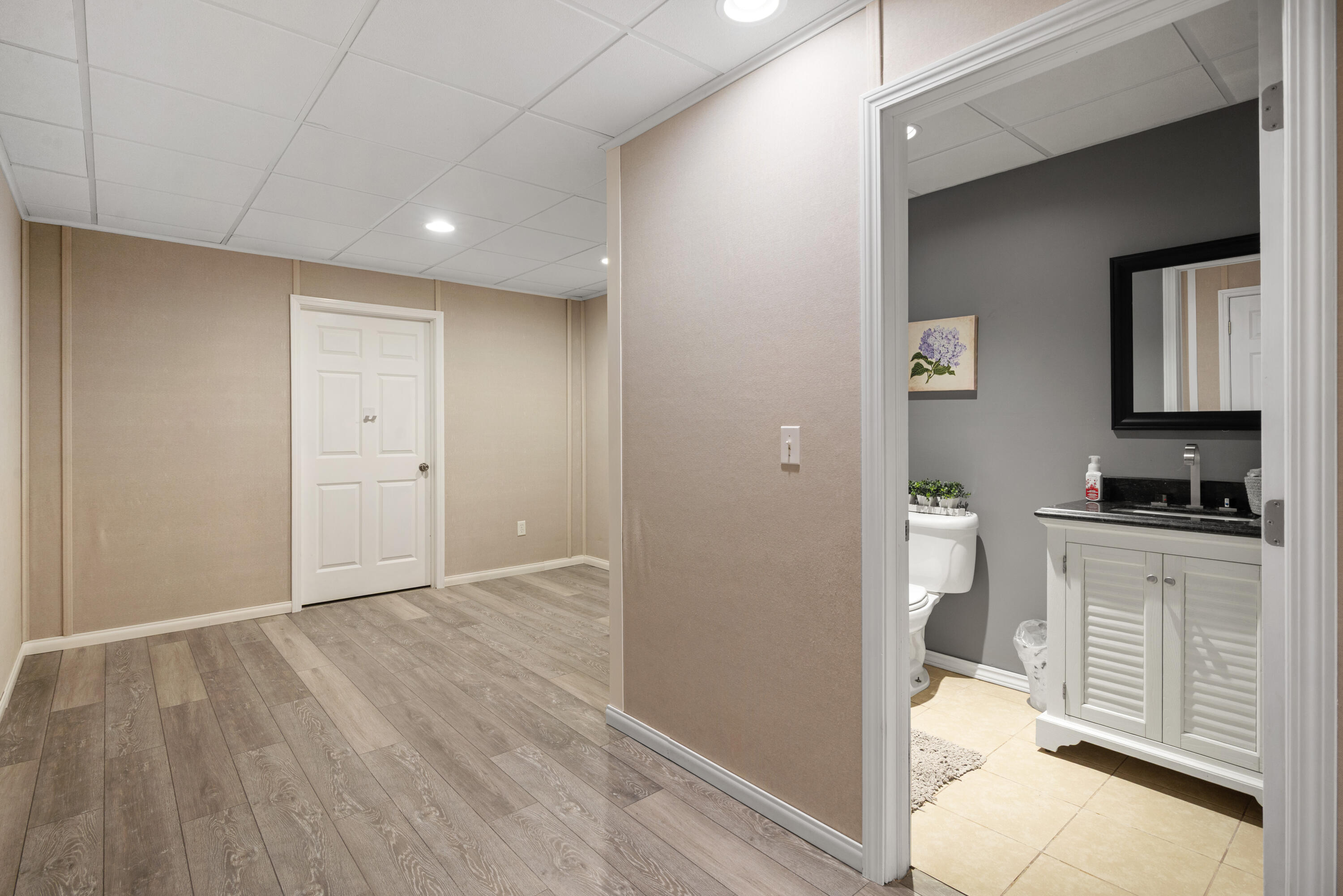 3094 Sundown Lane