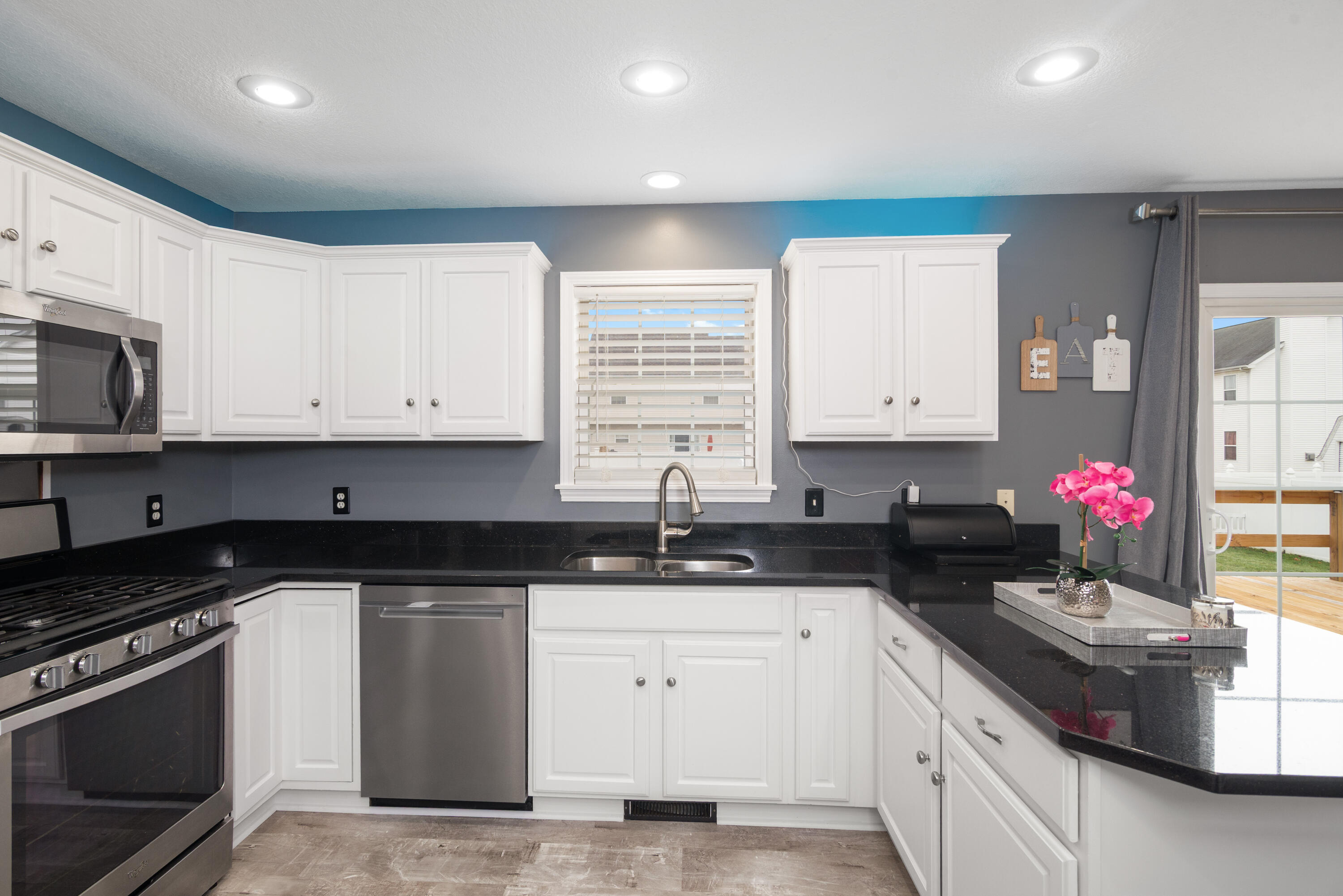 3094 Sundown Lane