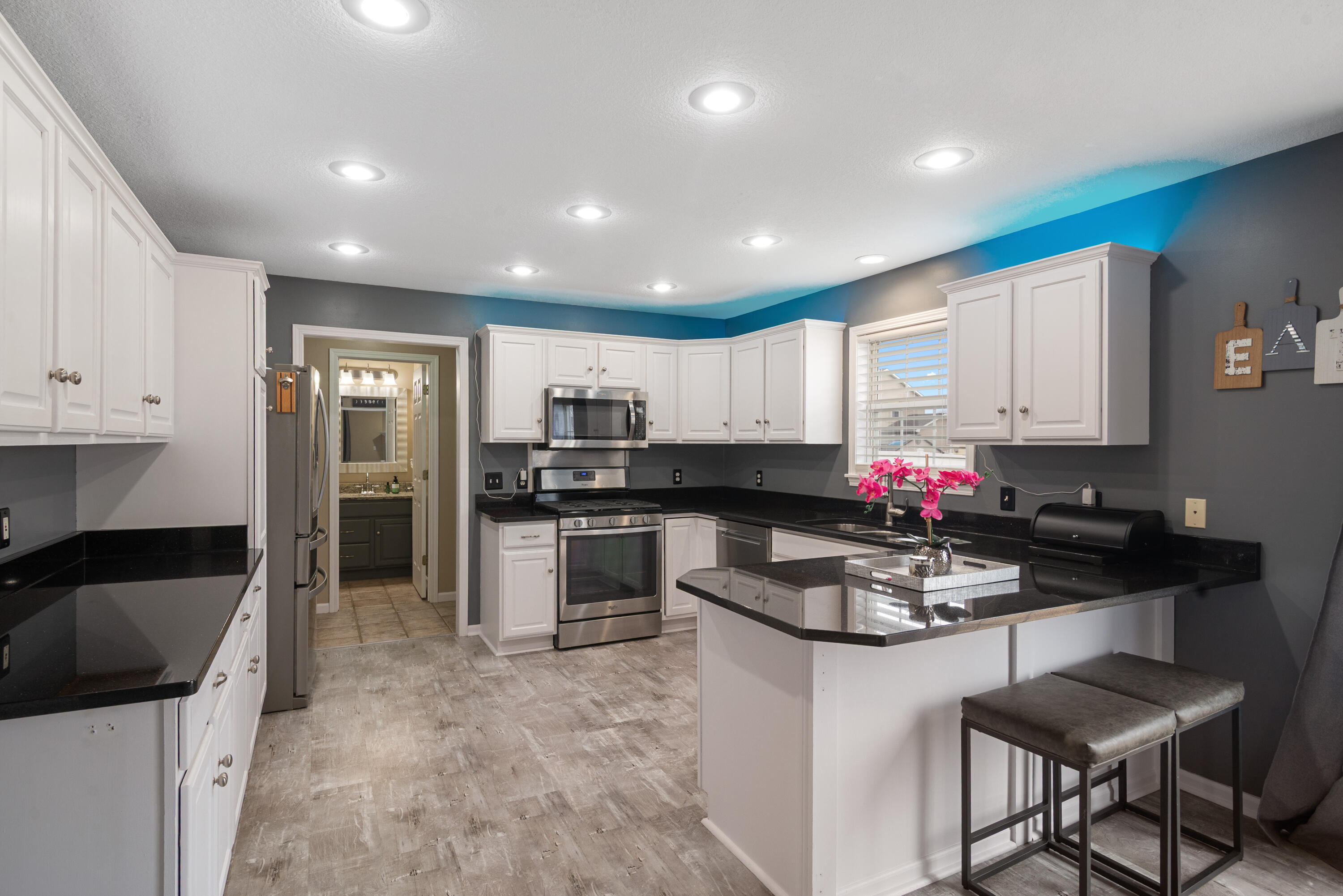 3094 Sundown Lane