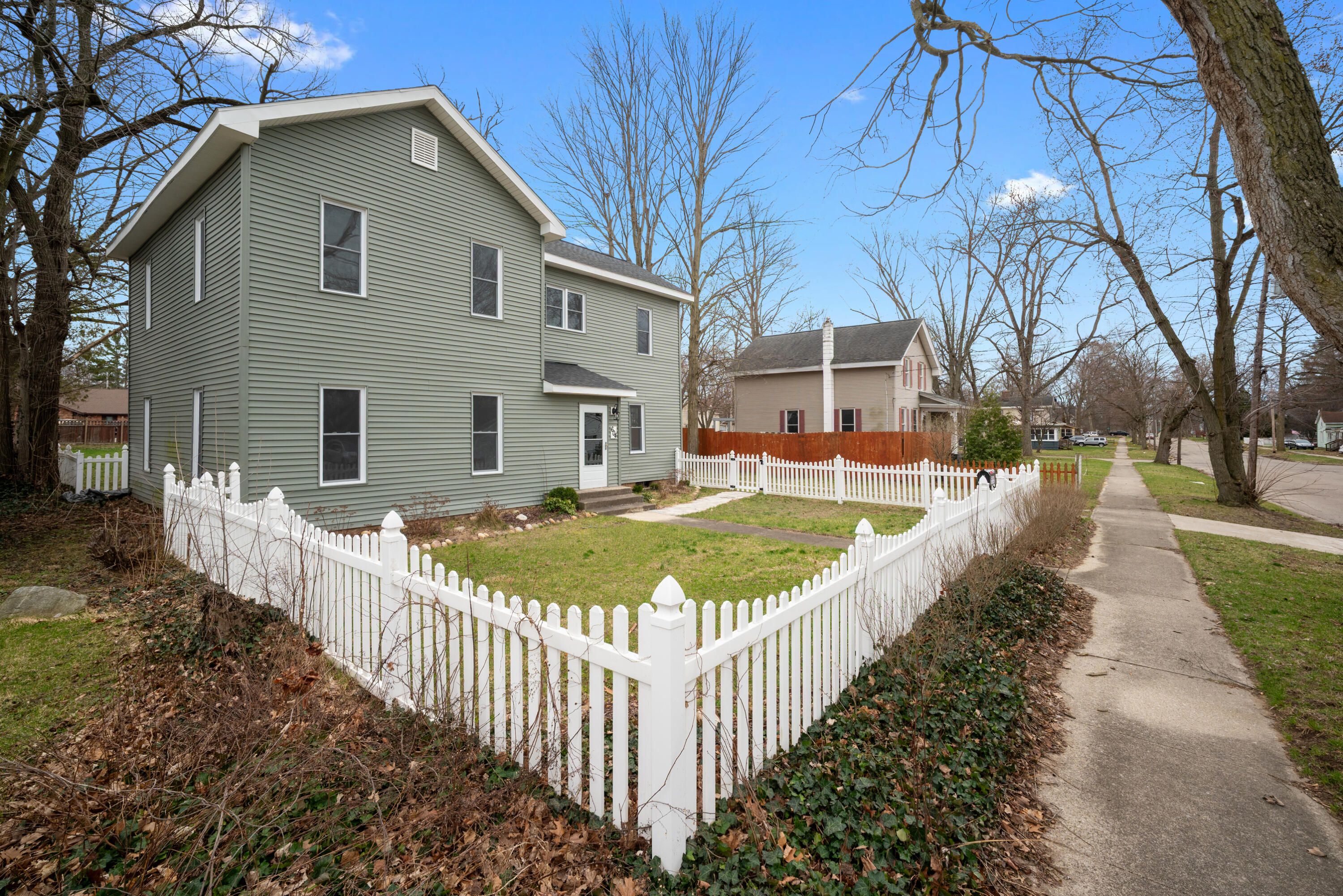604 Orchard Street