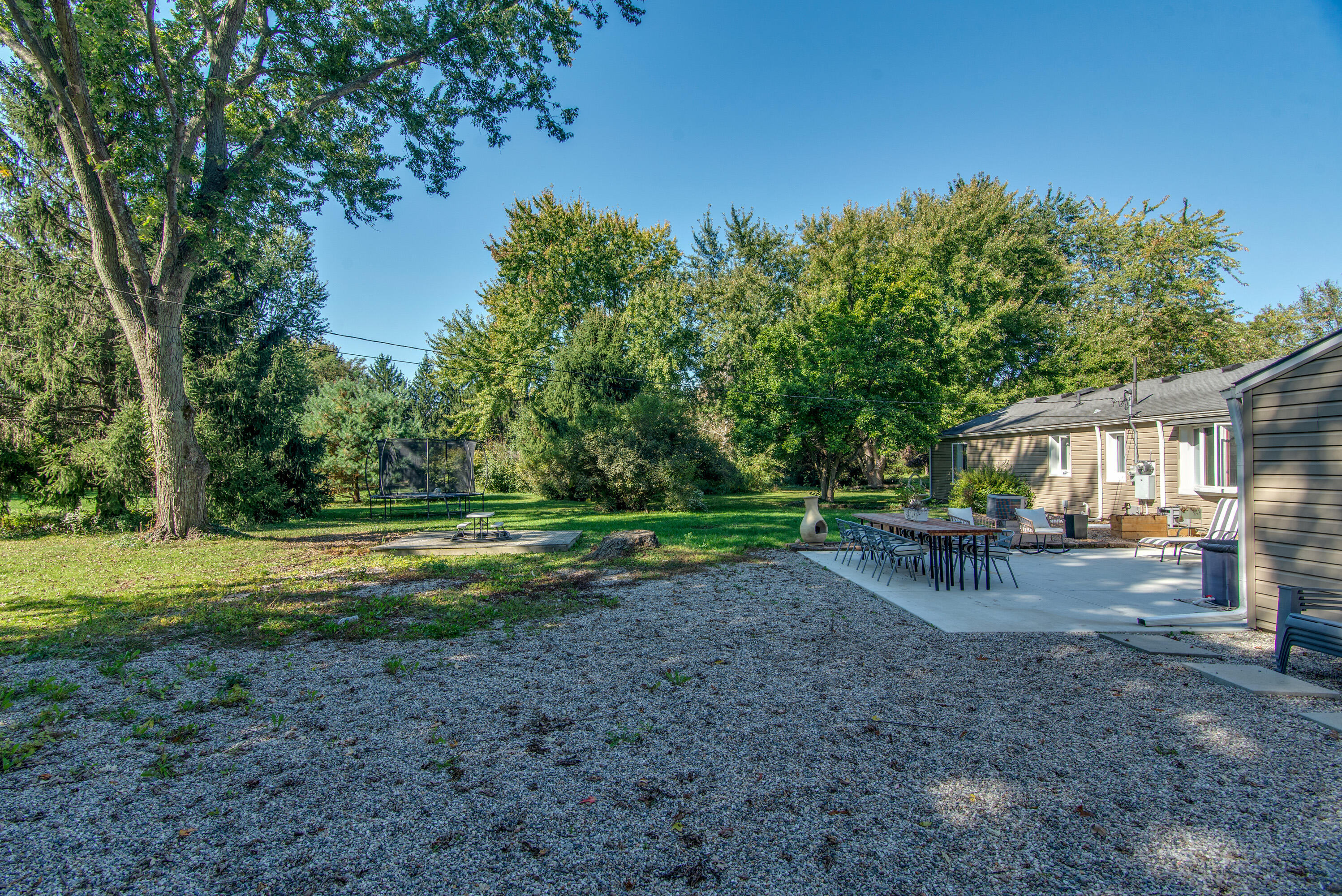 6810 N Territorial Road