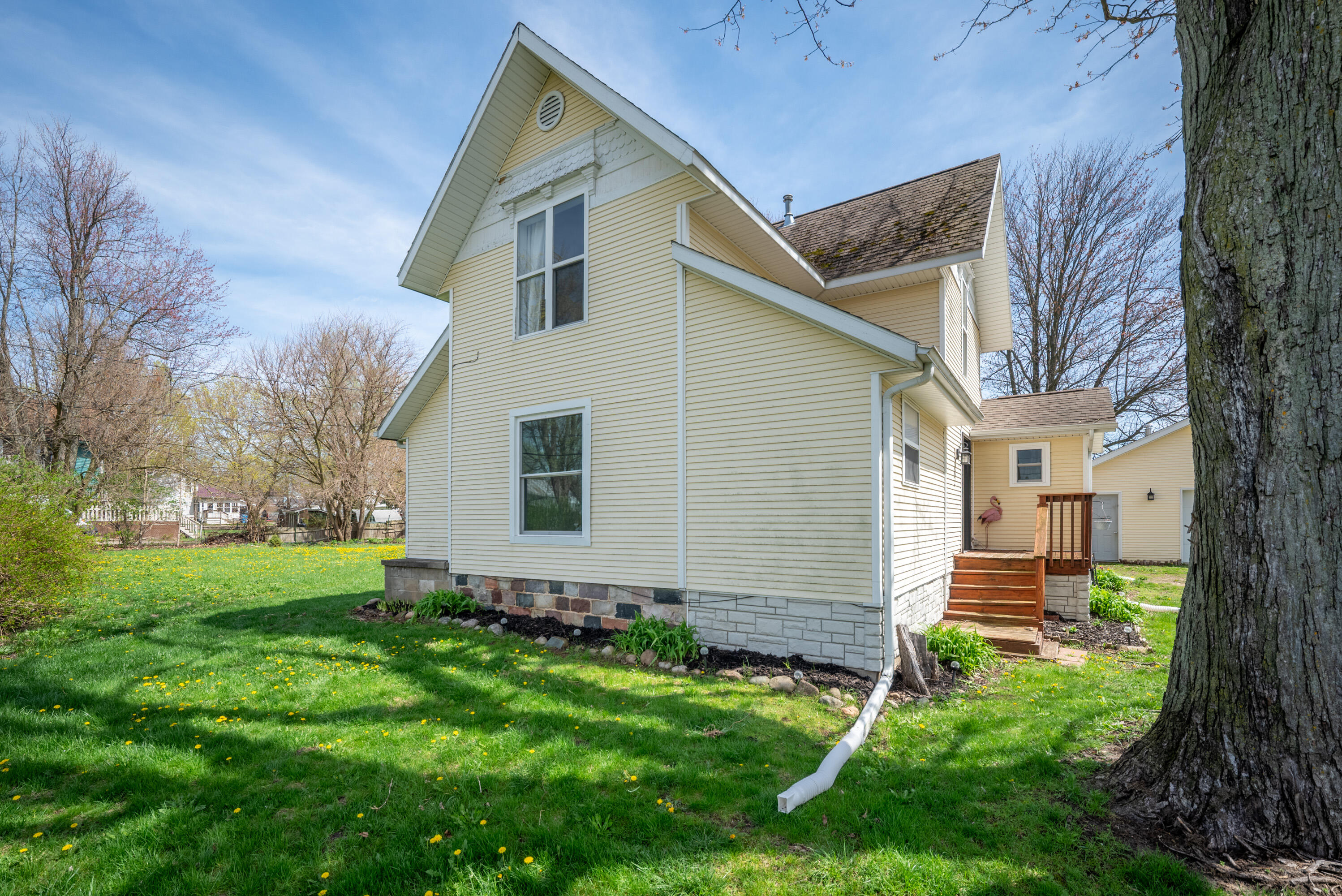 107 N Union Street