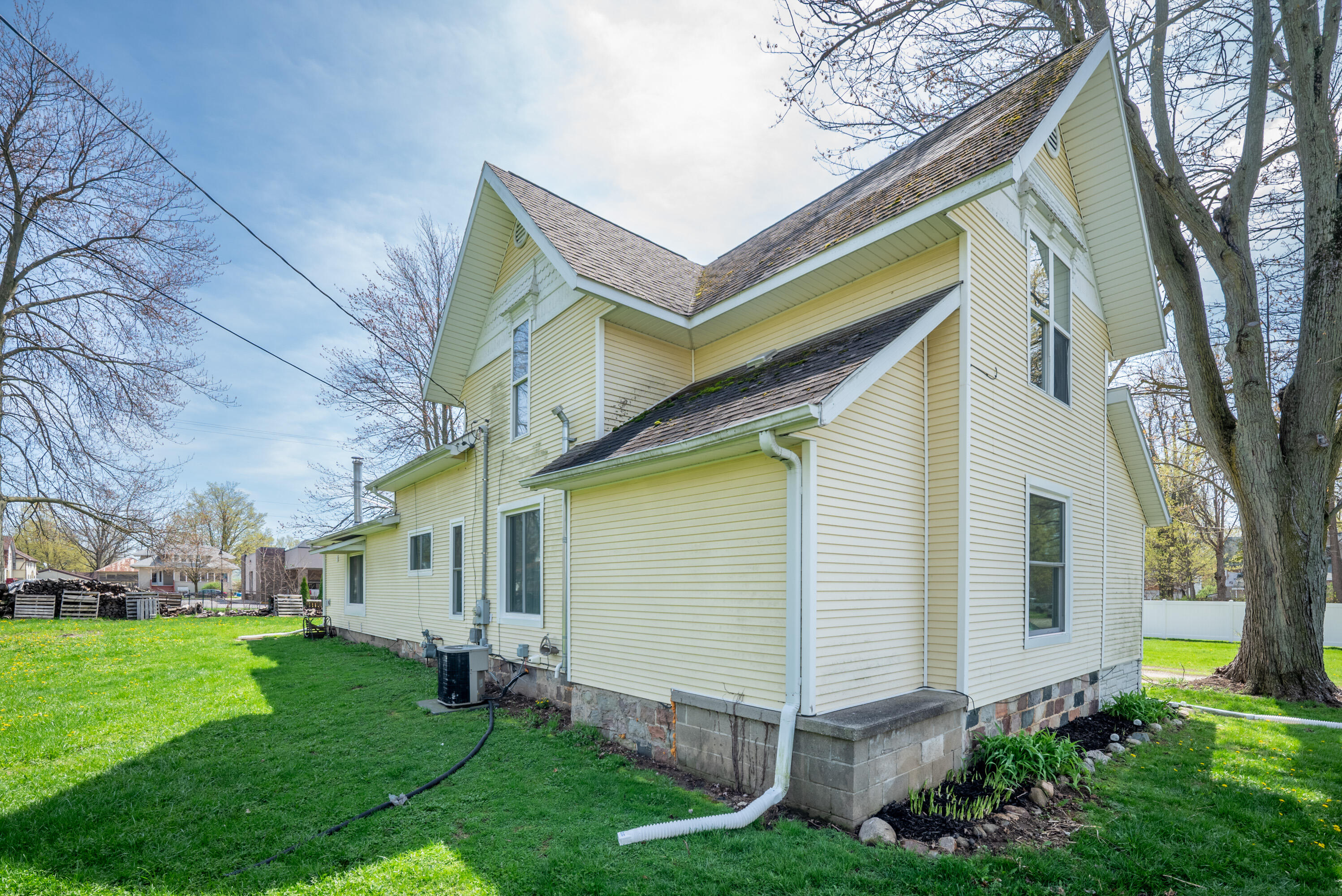 107 N Union Street