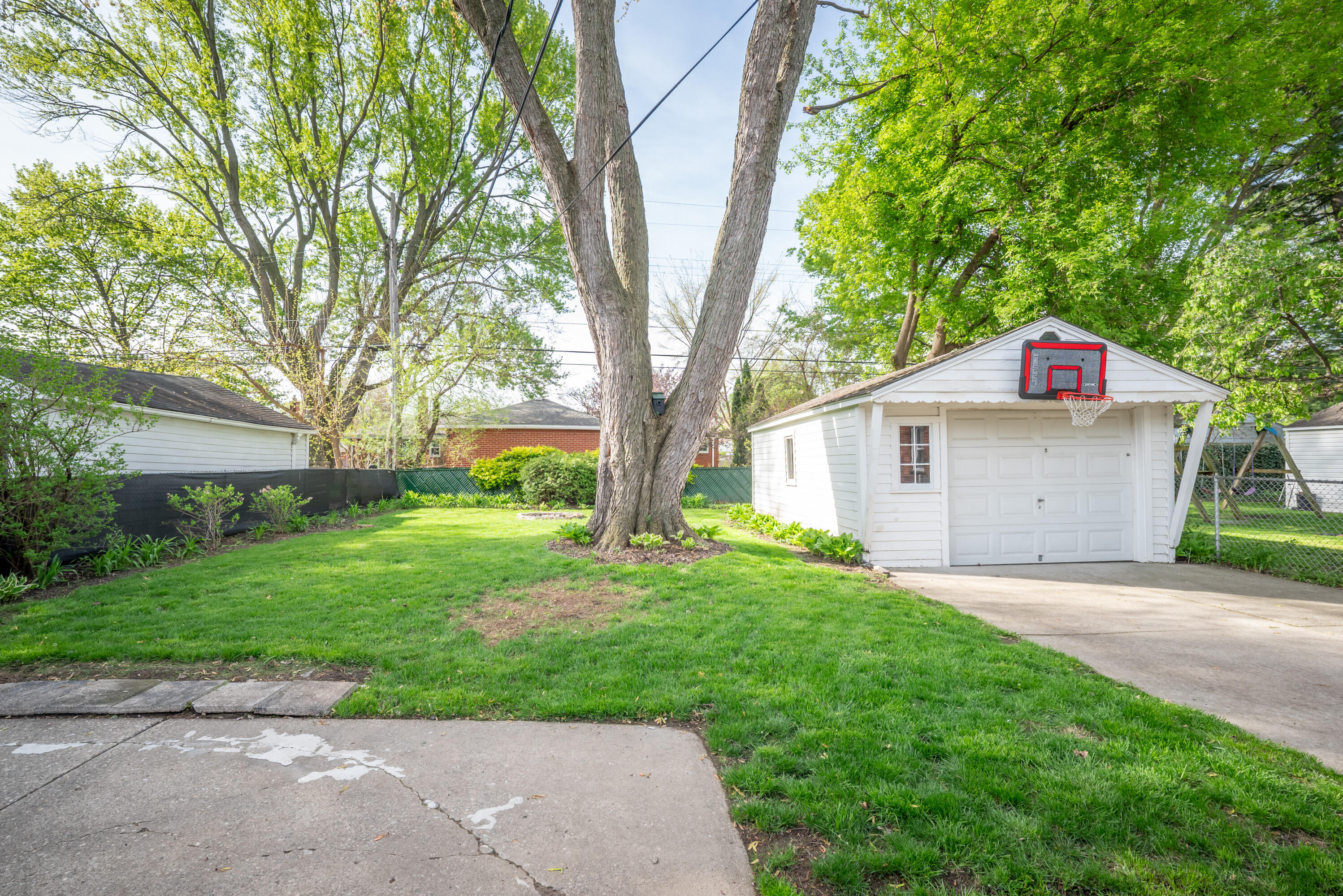 28465 N Clements Circle