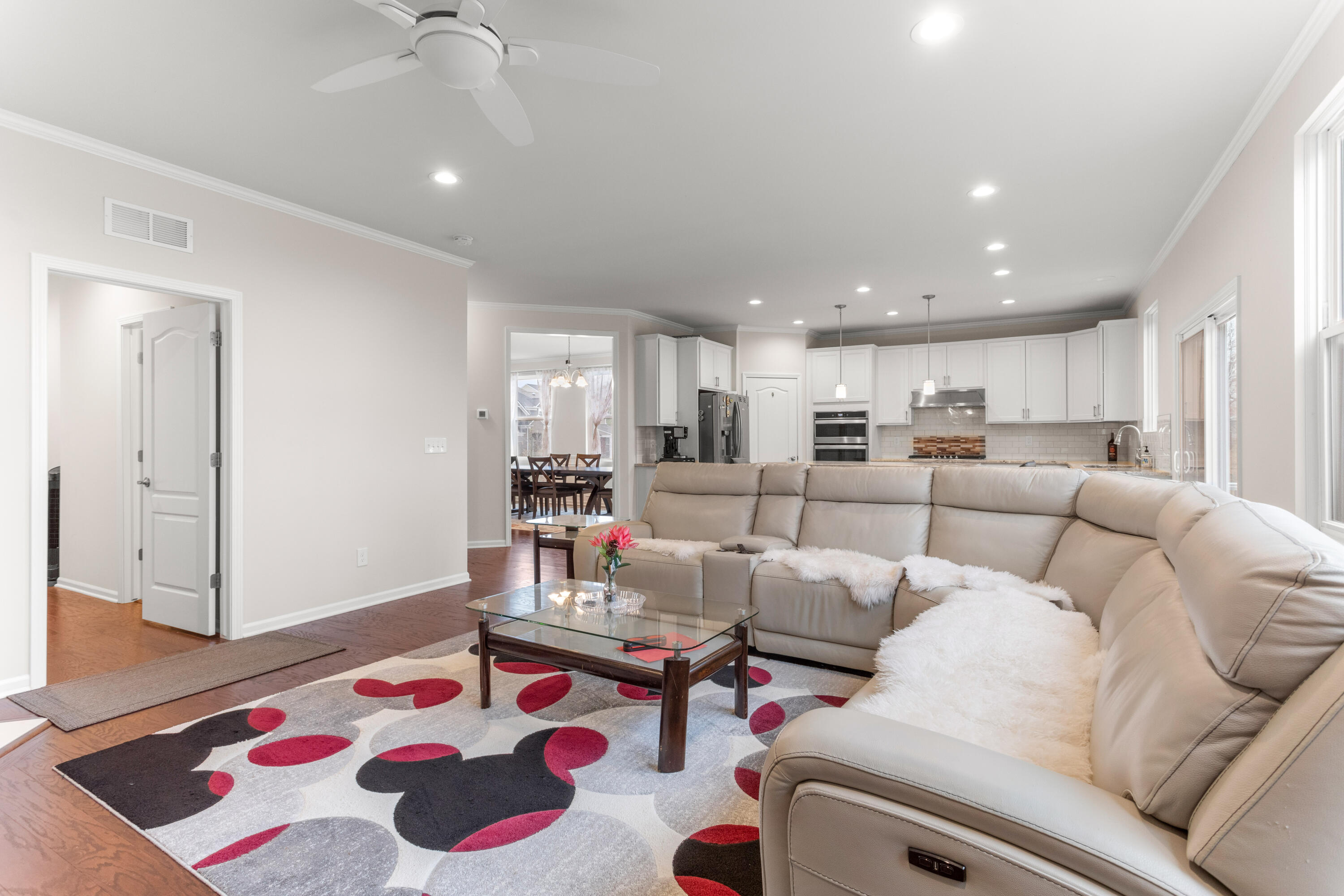 2825 Dillon Drive