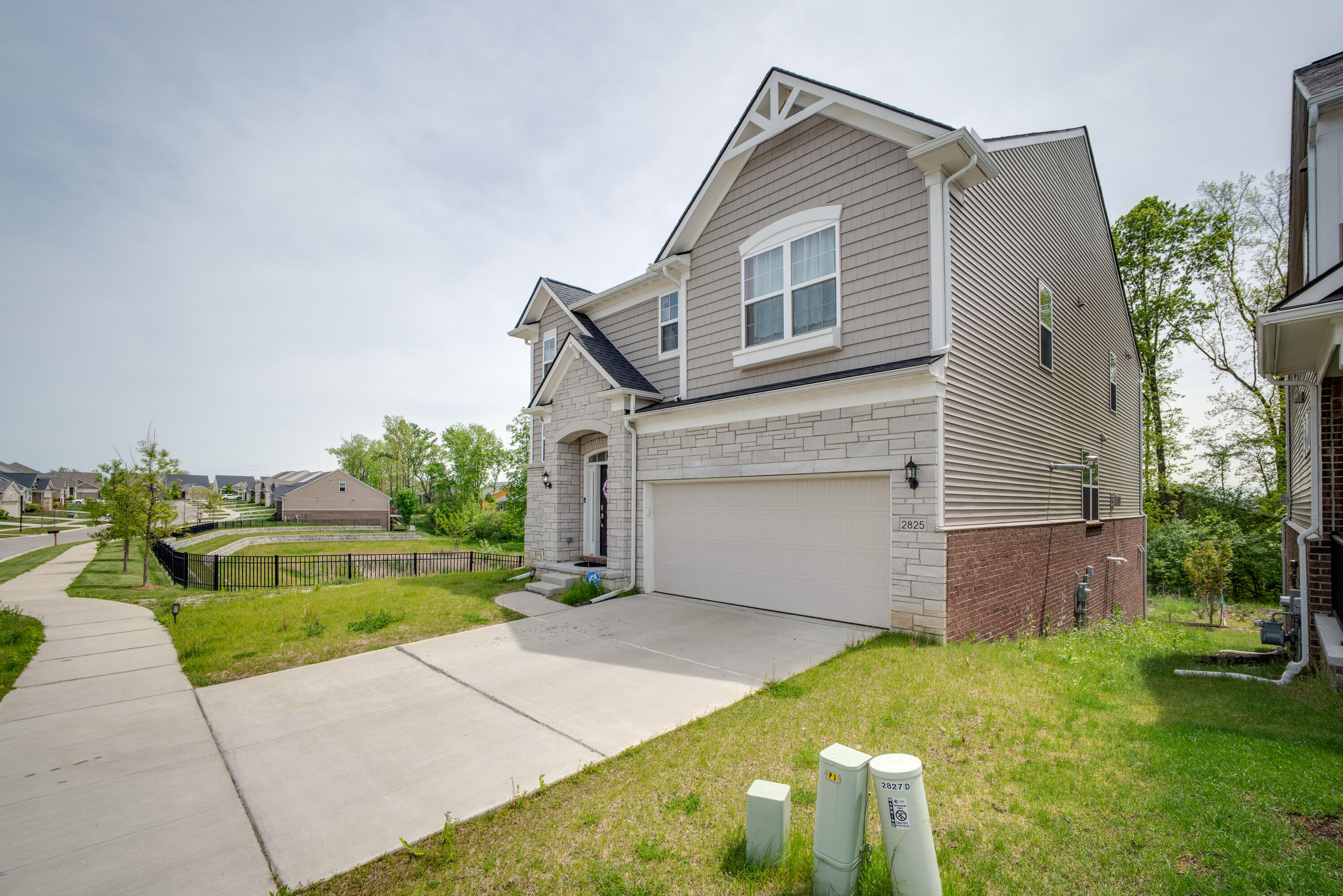 2825 Dillon Drive