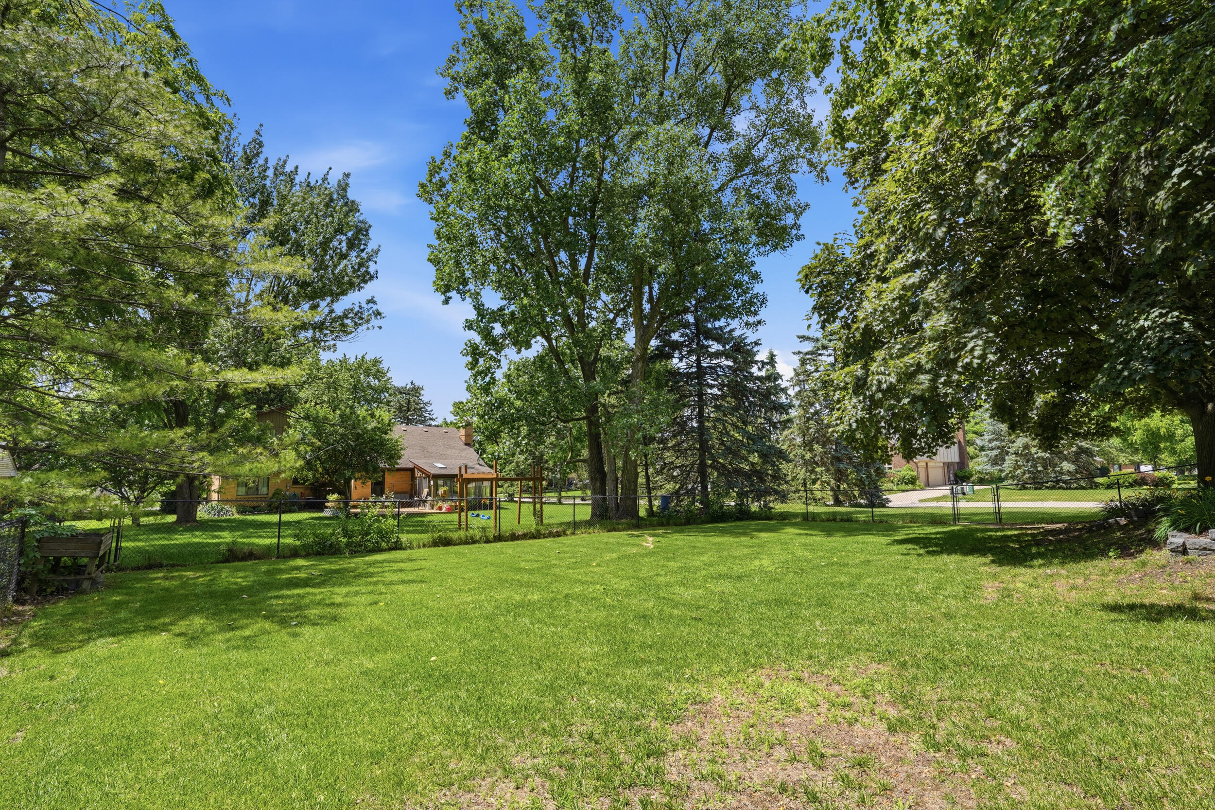 1810 Hickory Bark Lane