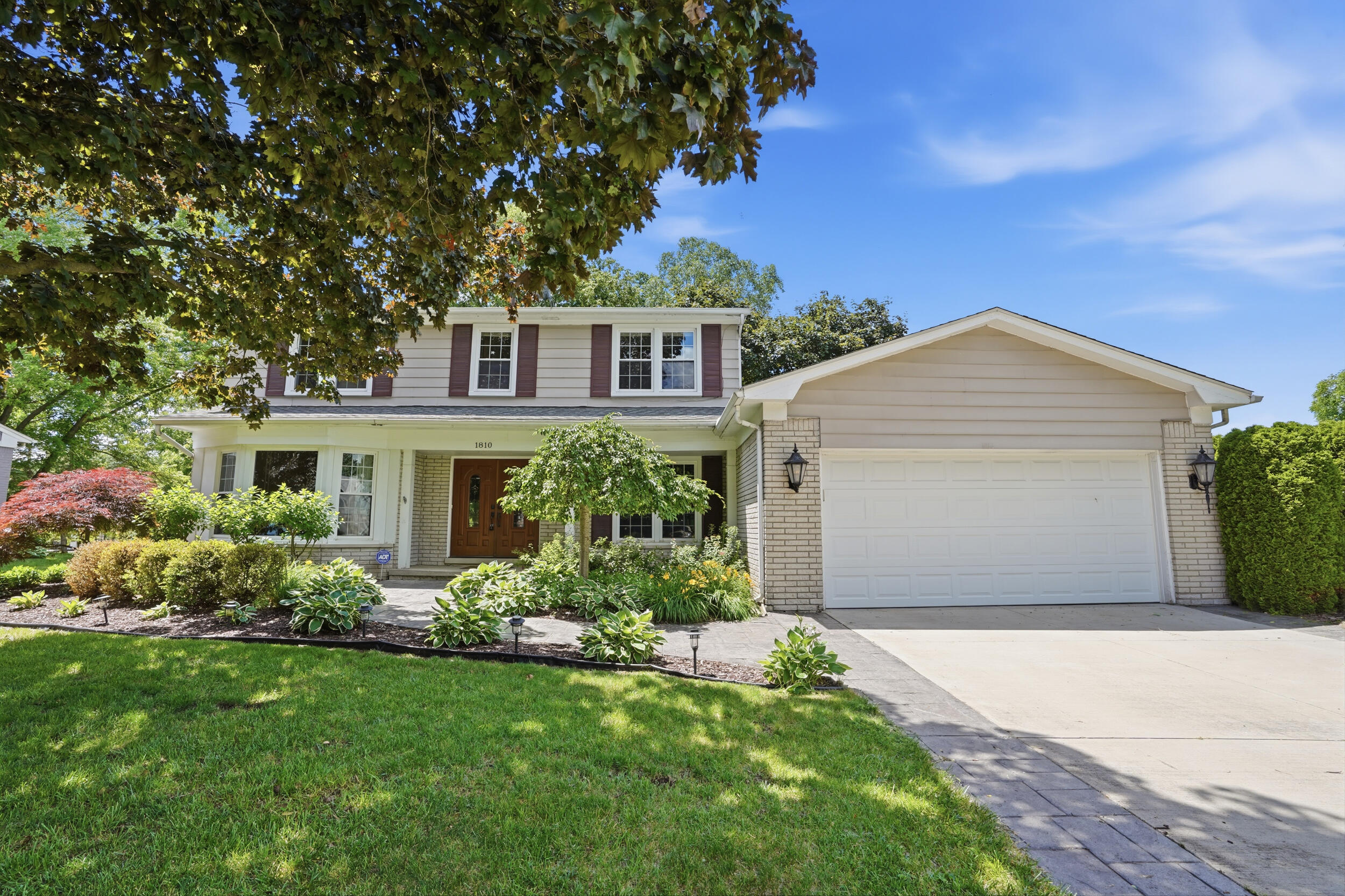 1810 Hickory Bark Lane