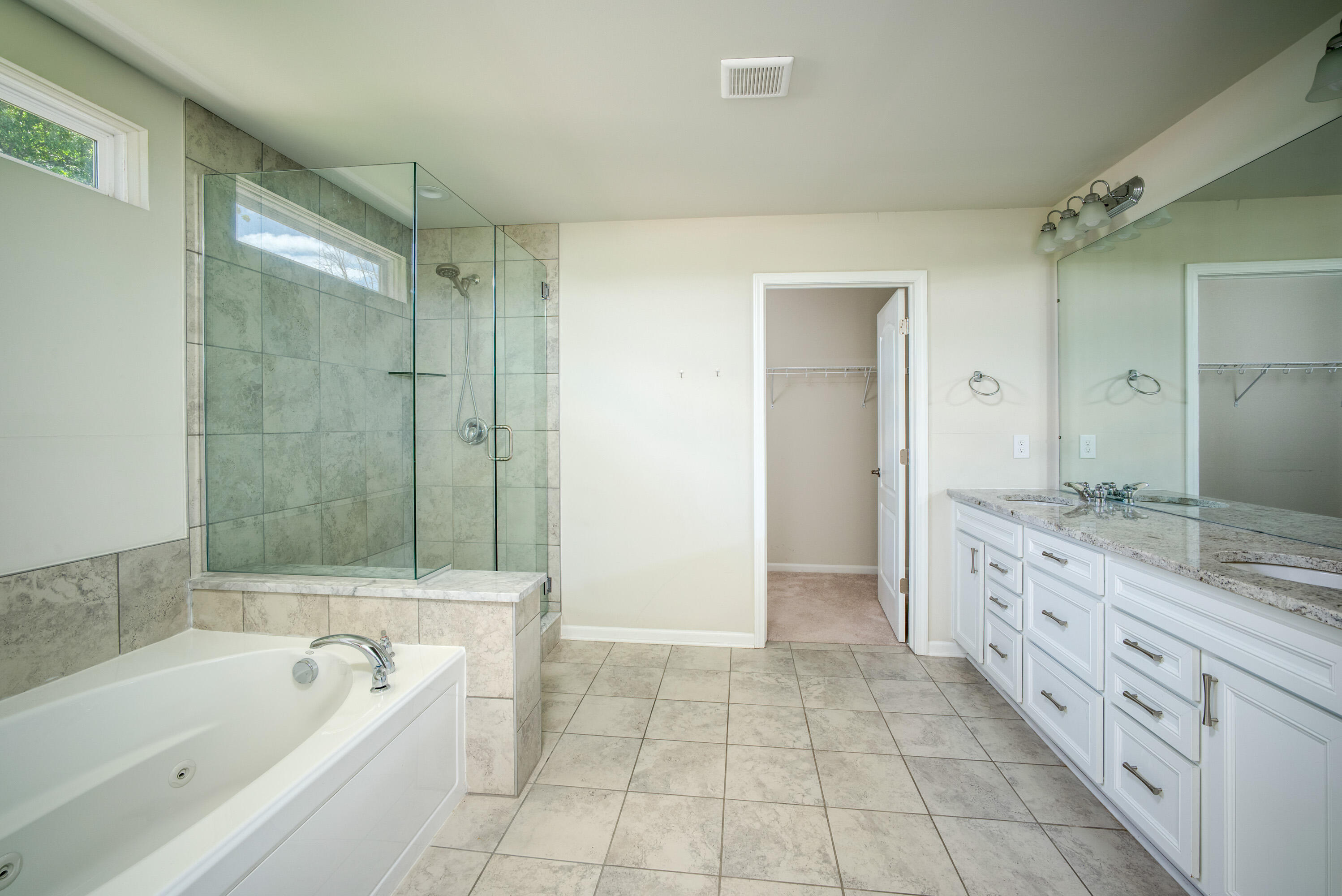 2825 Dillon Drive