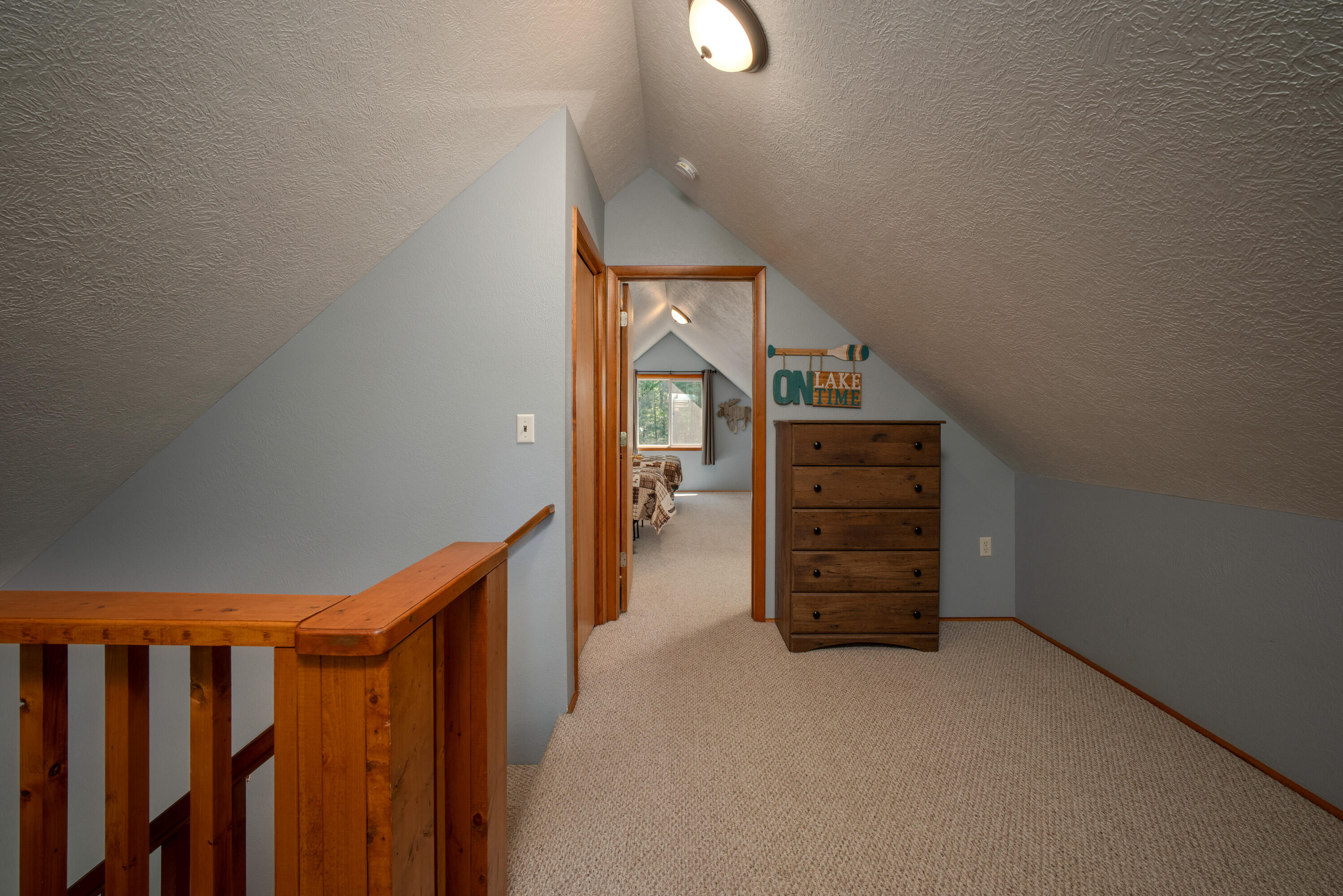 6954 Aarwood NW