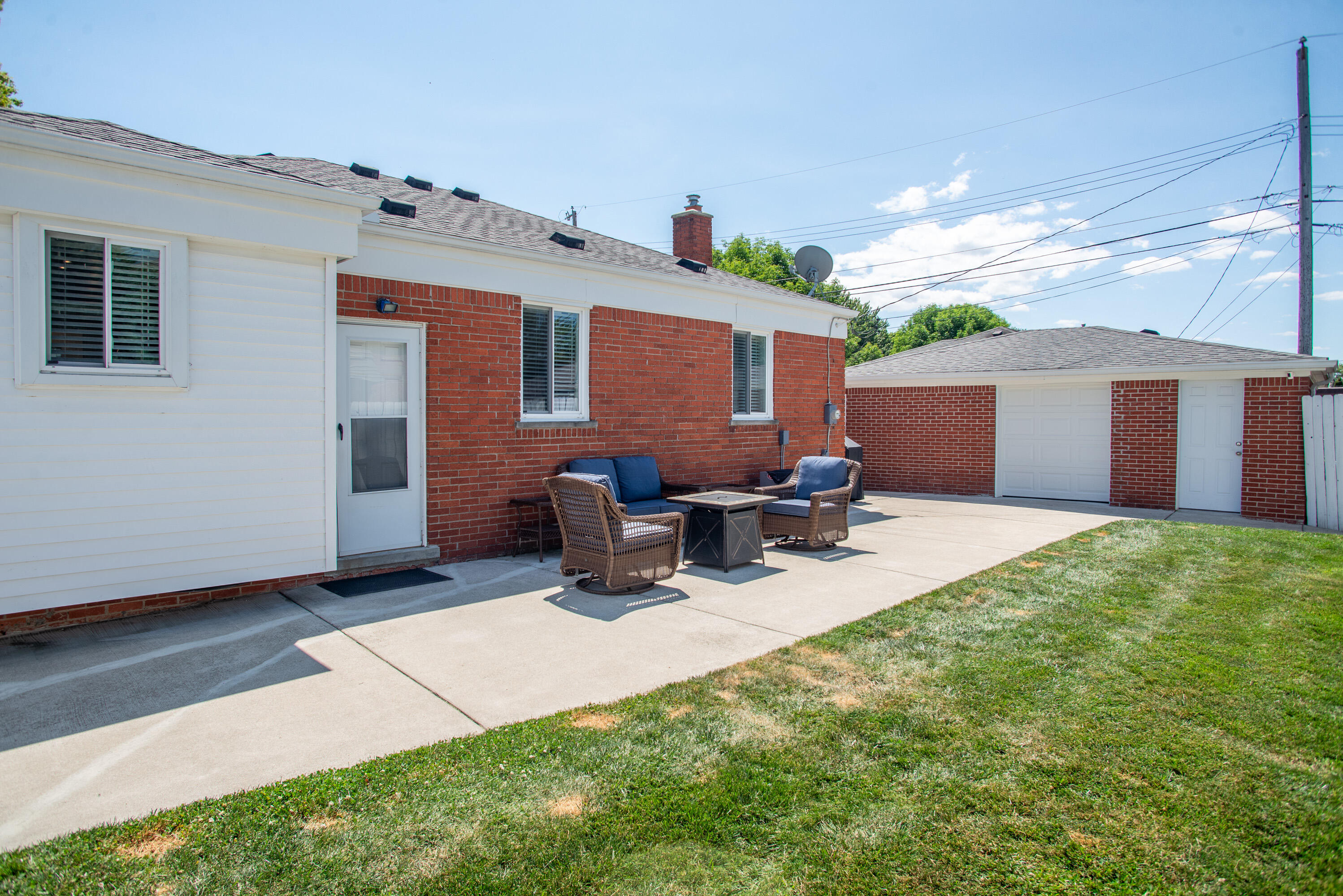 22225 Love Street