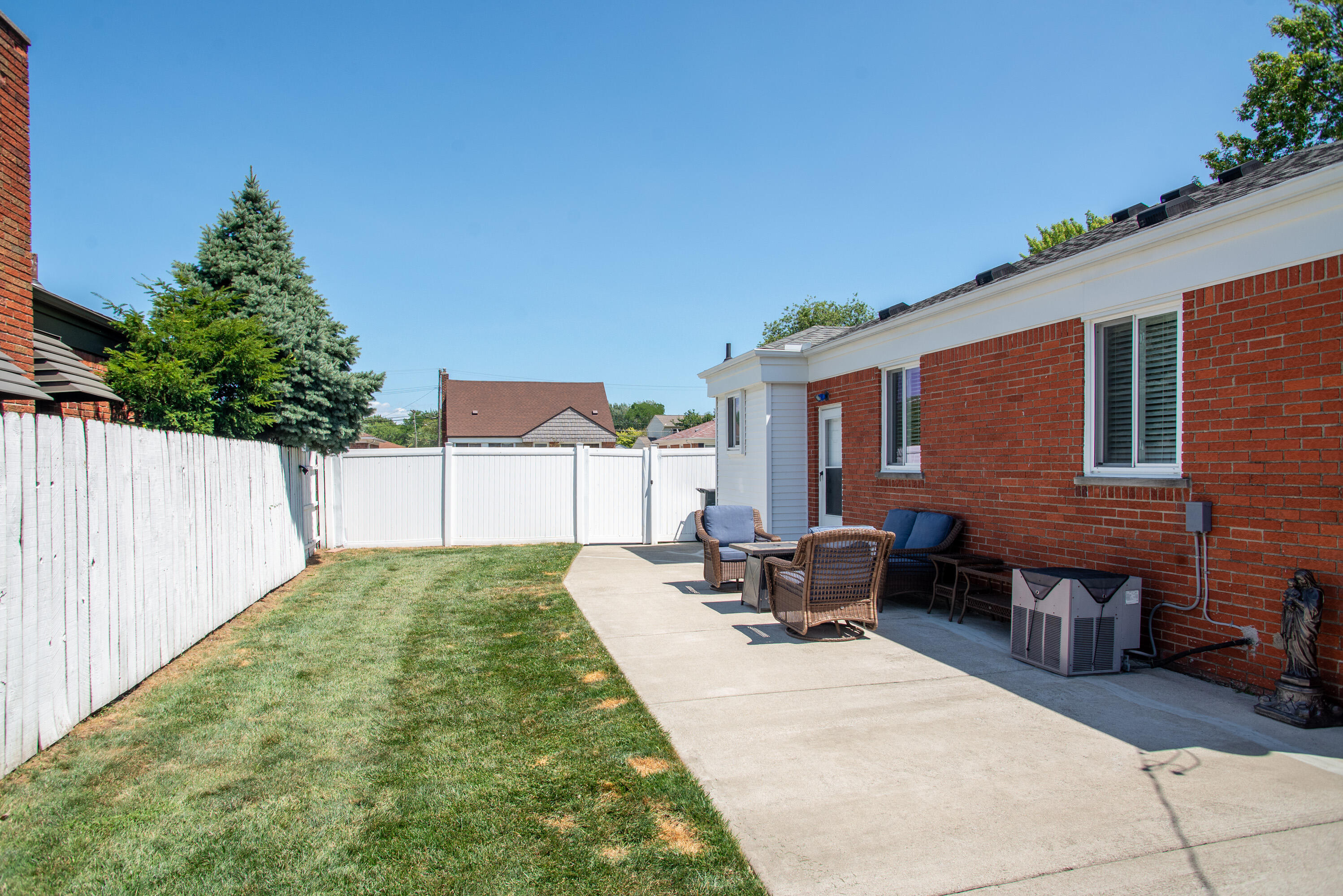 22225 Love Street