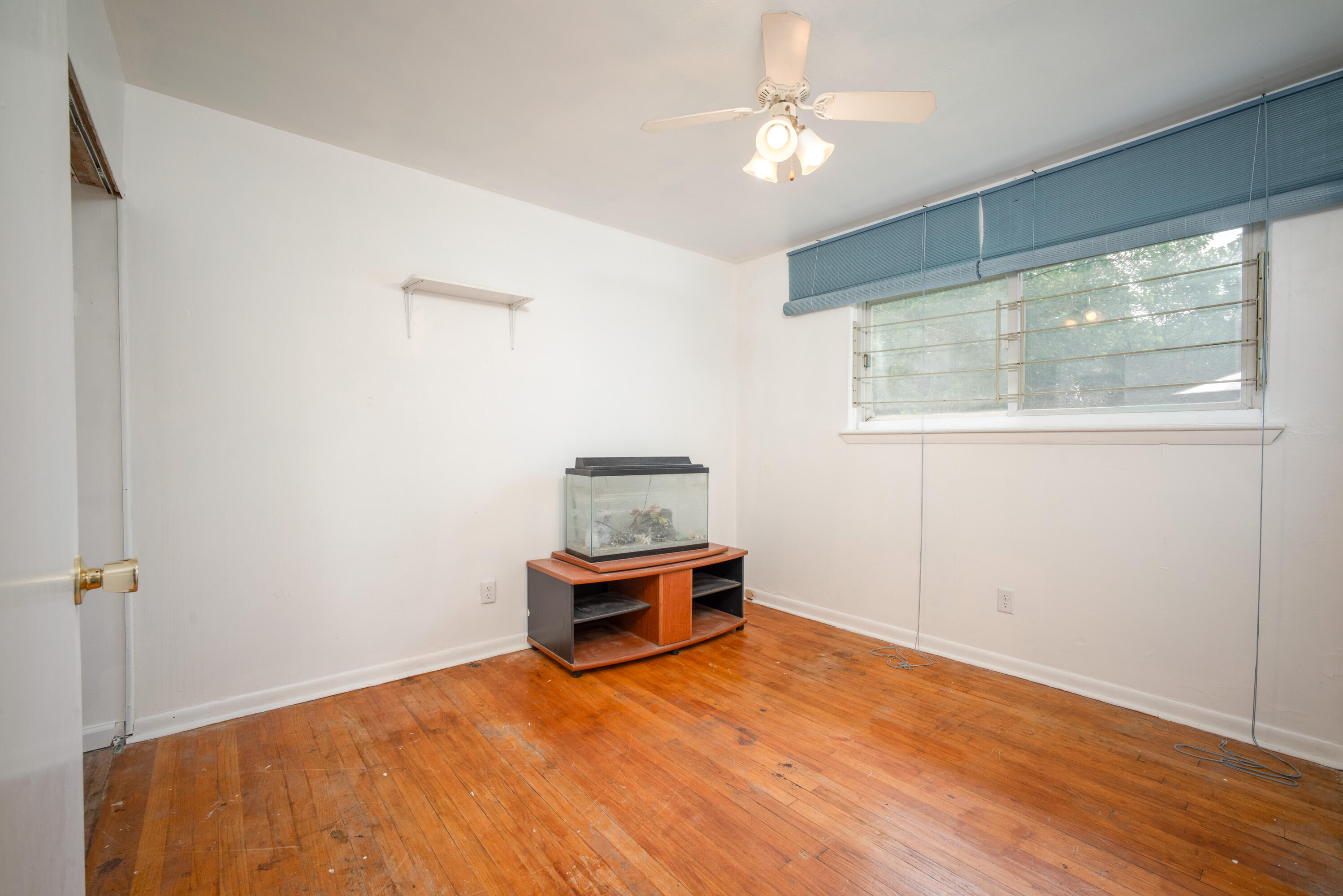 982 Desoto Avenue