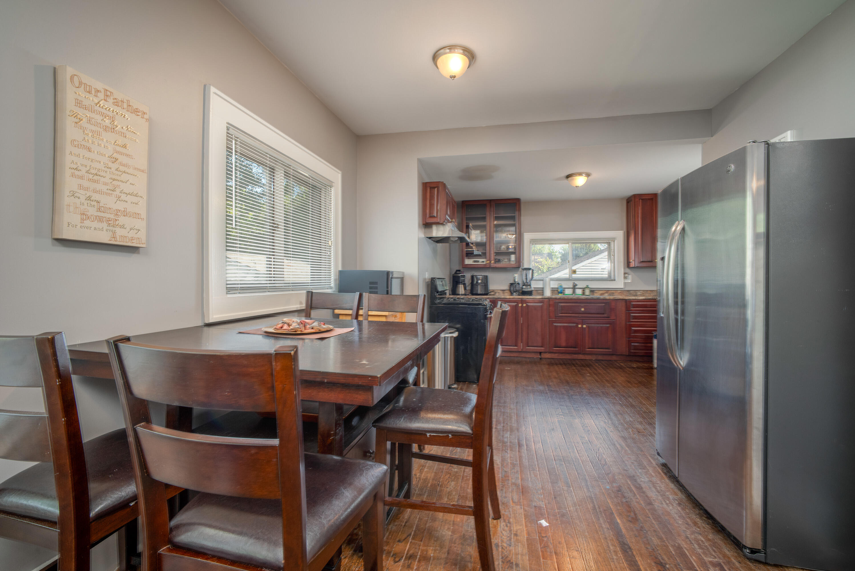 125 E Lawrence Avenue