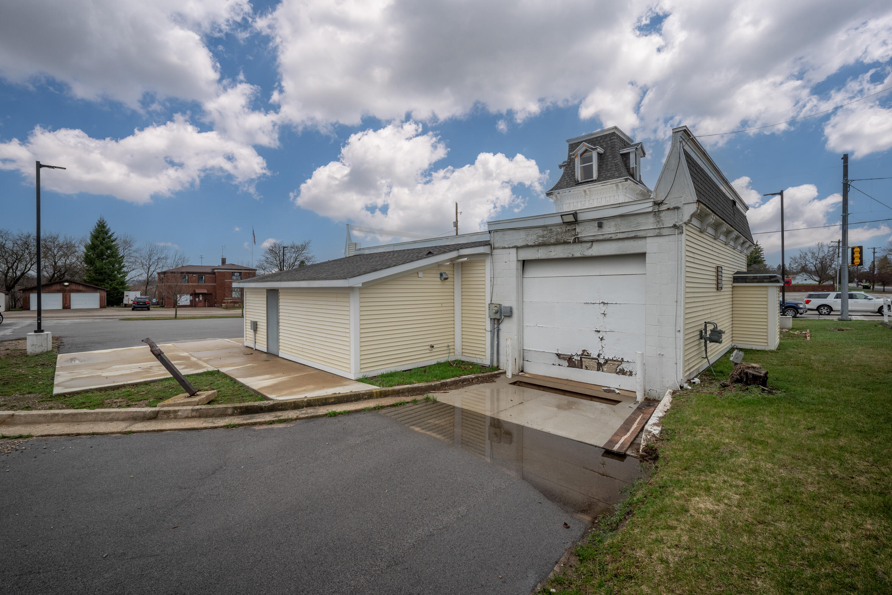 508 E Houghton Avenue