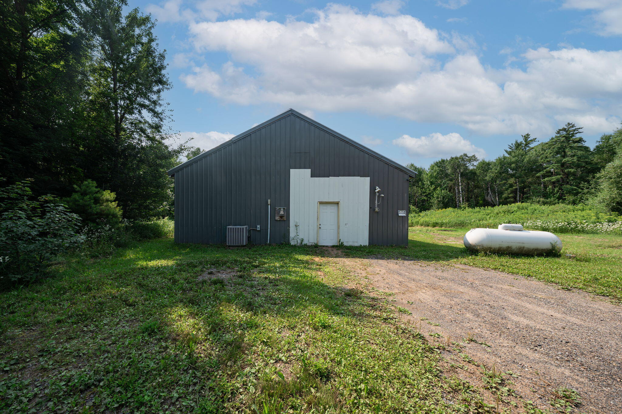 23105 Prickett