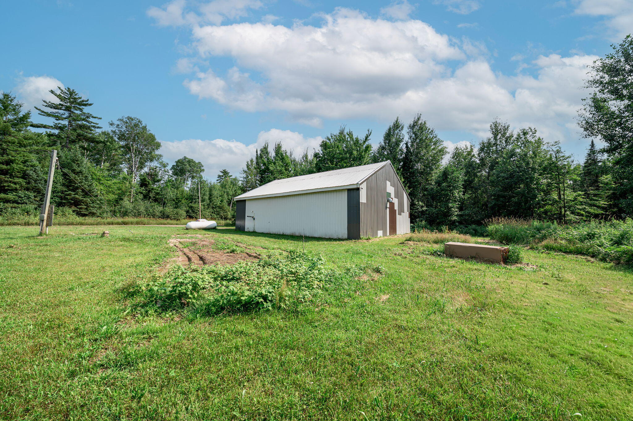 23105 Prickett