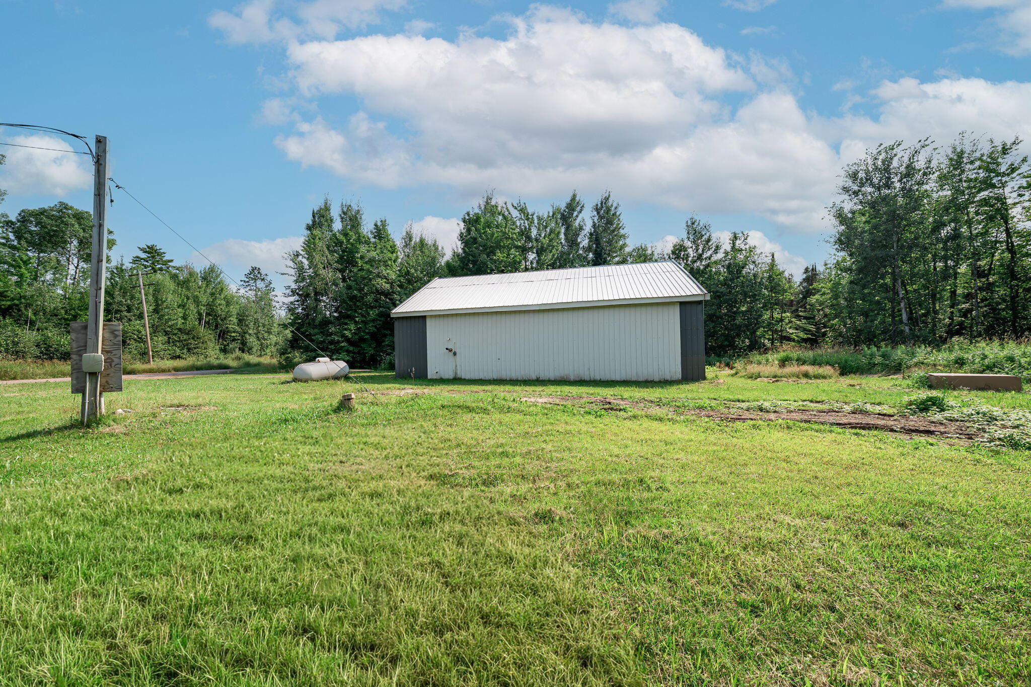 23105 Prickett