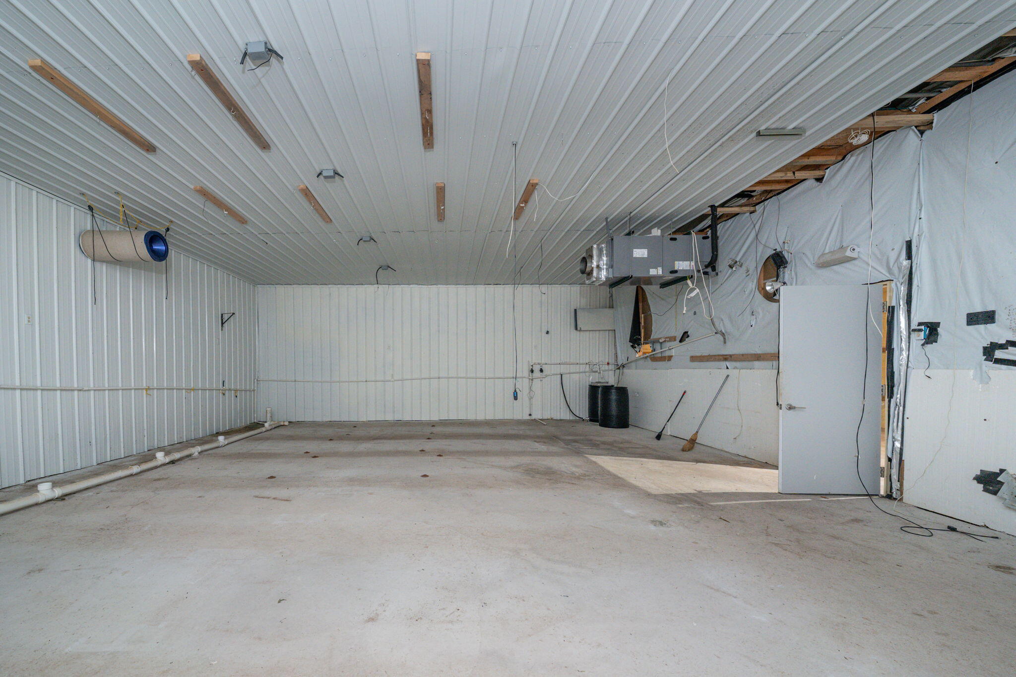 23105 Prickett