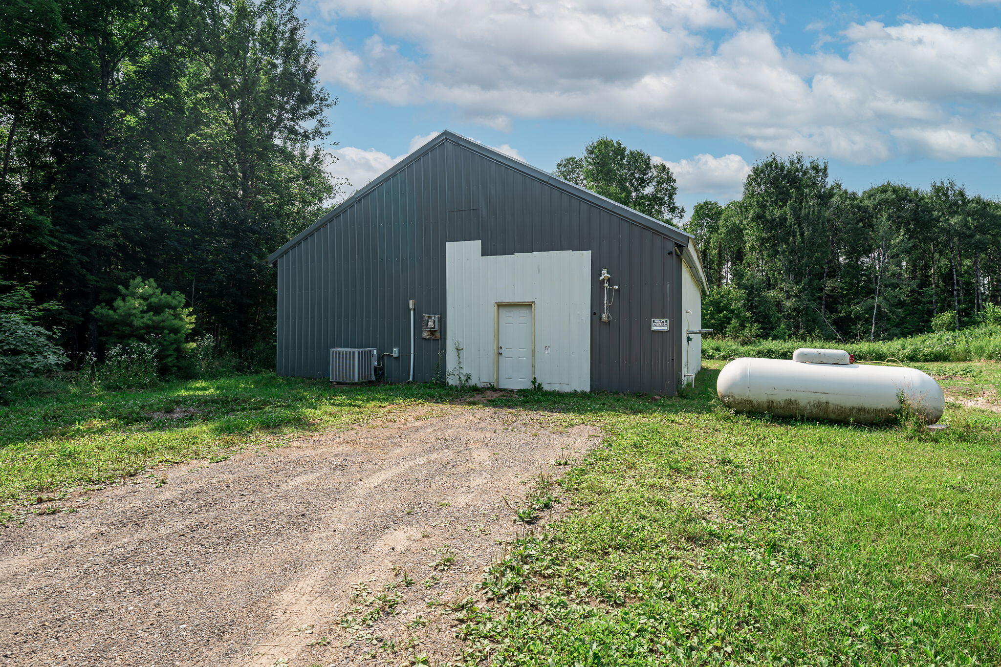 23105 Prickett