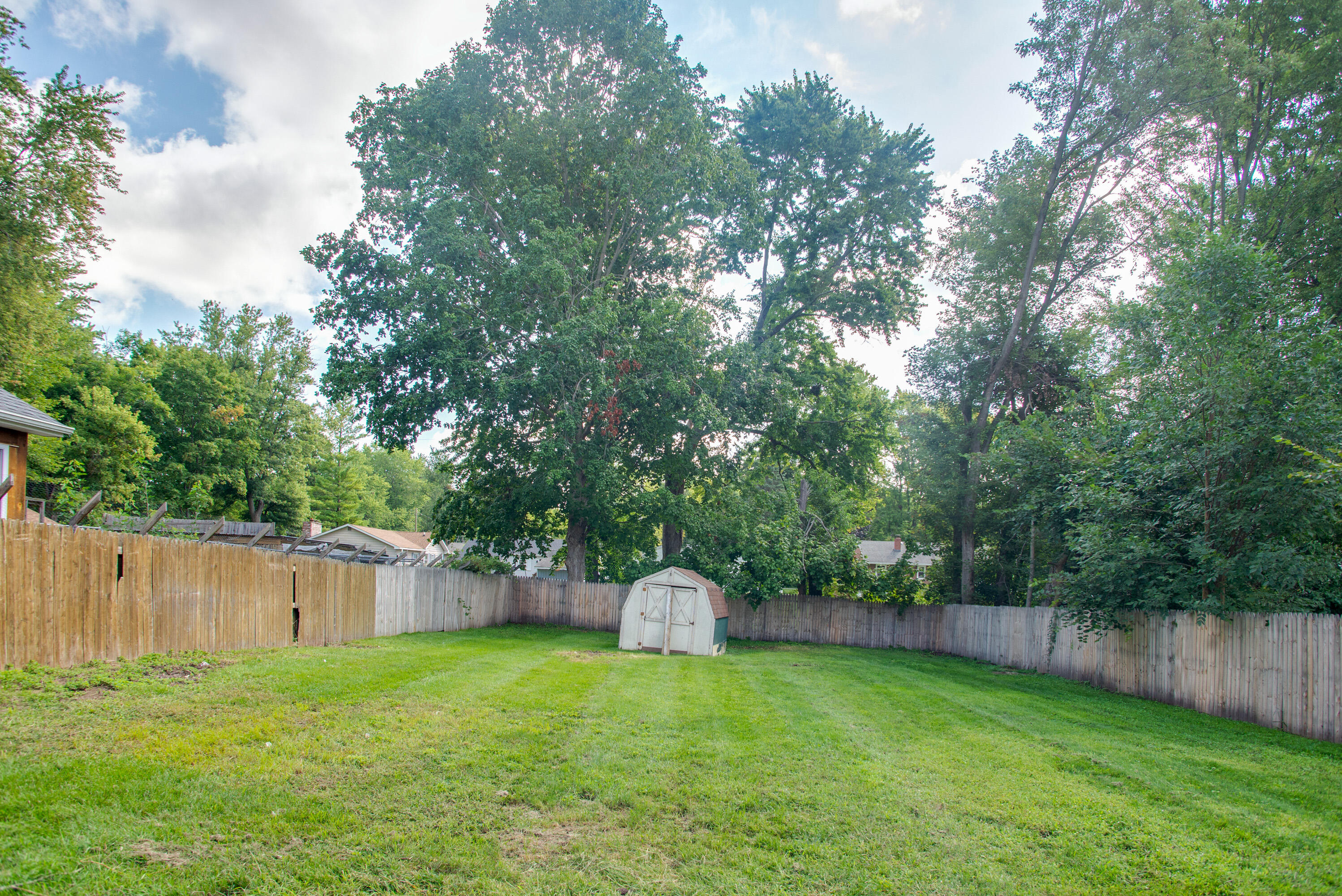 6445 Sommerset Road