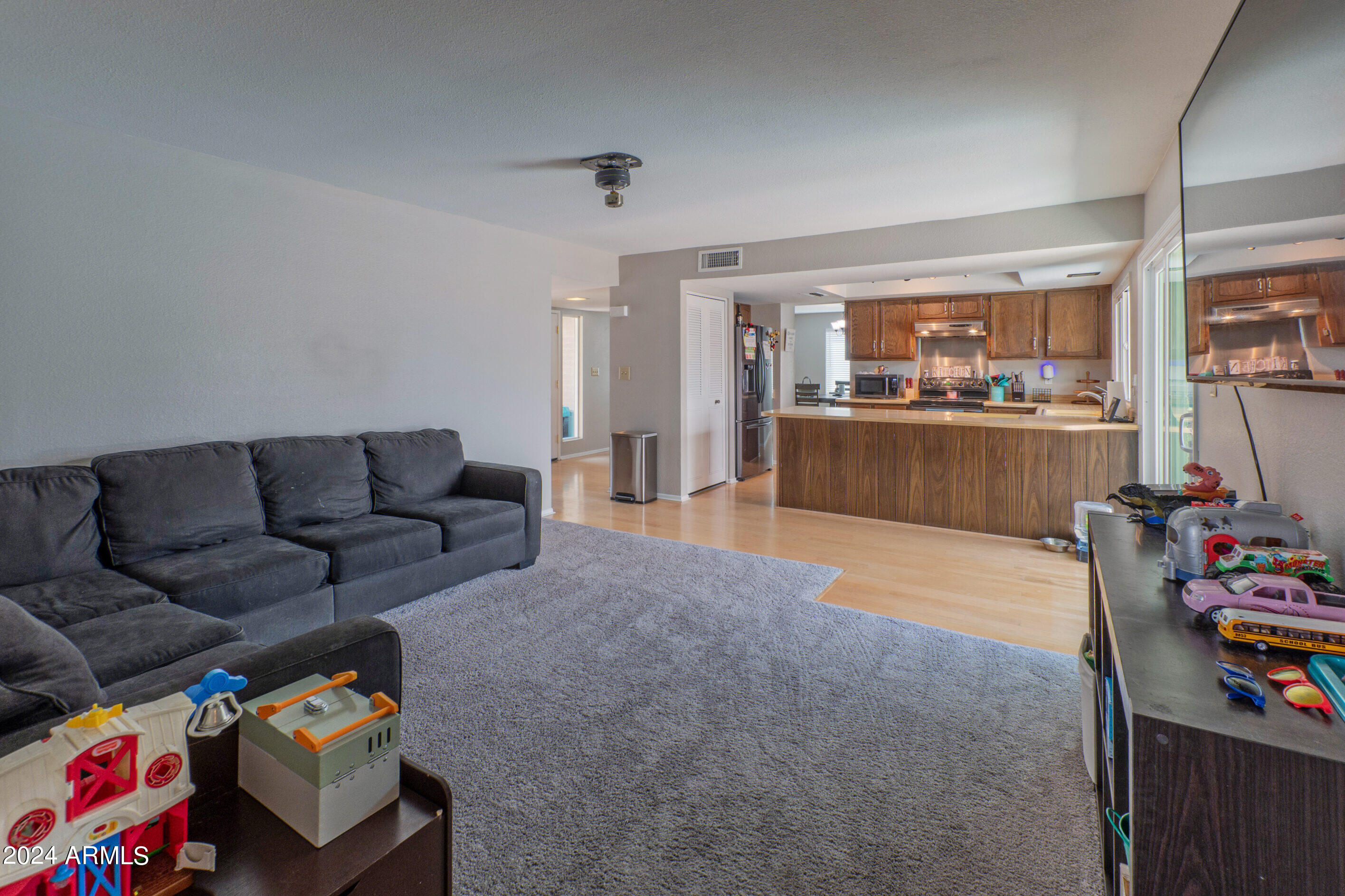 4604 W LINDNER Drive