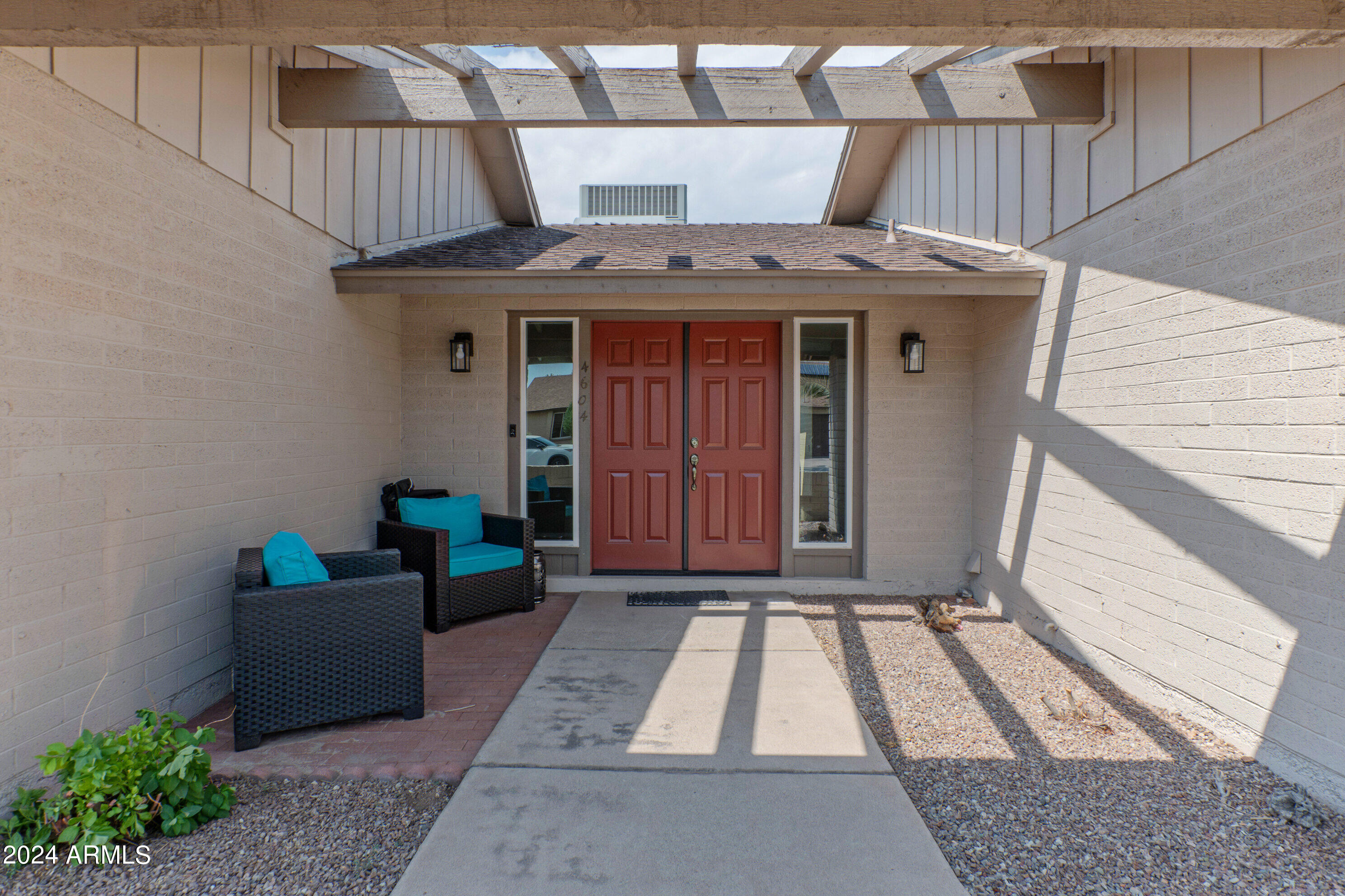 4604 W LINDNER Drive