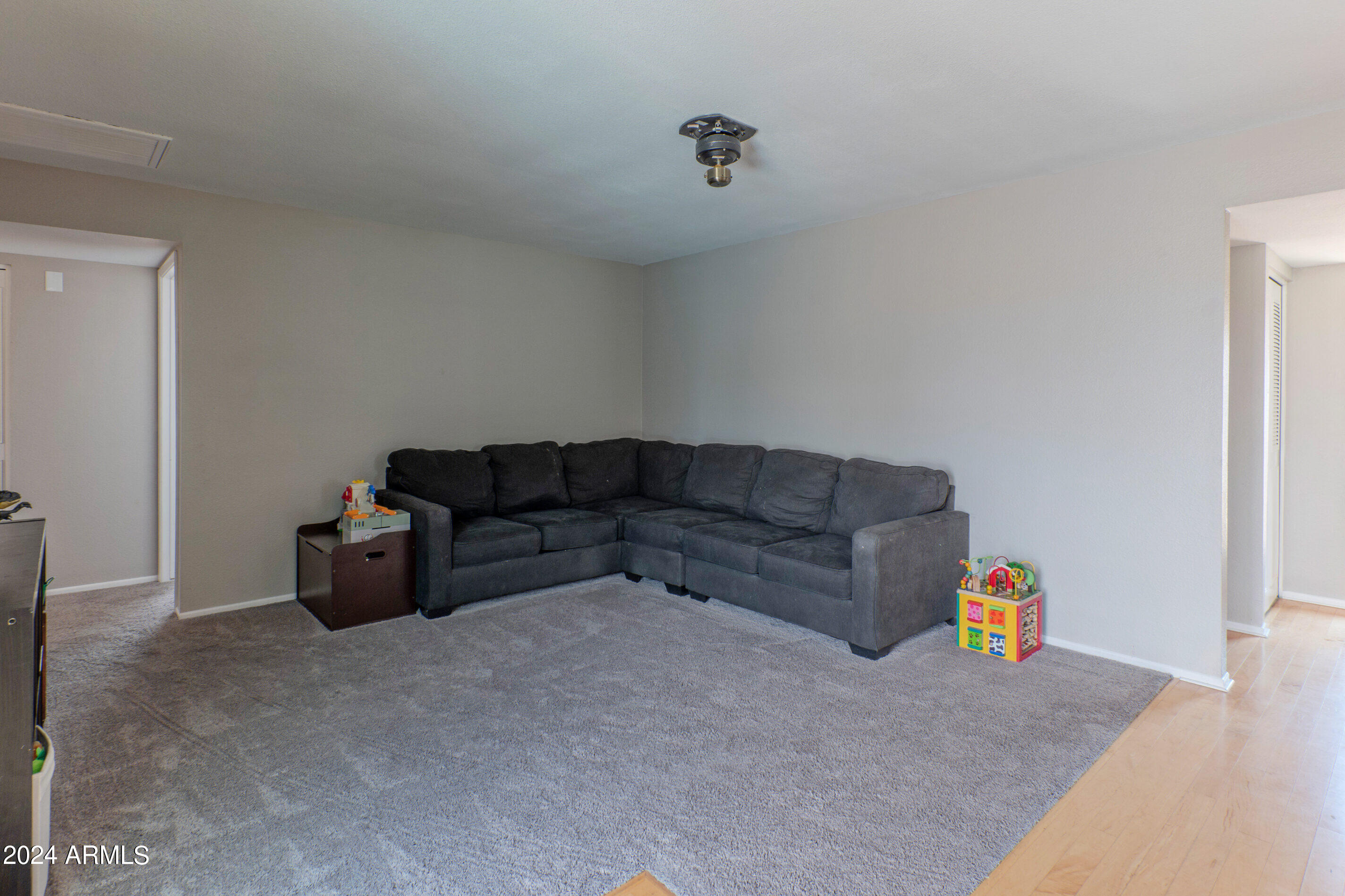 4604 W LINDNER Drive