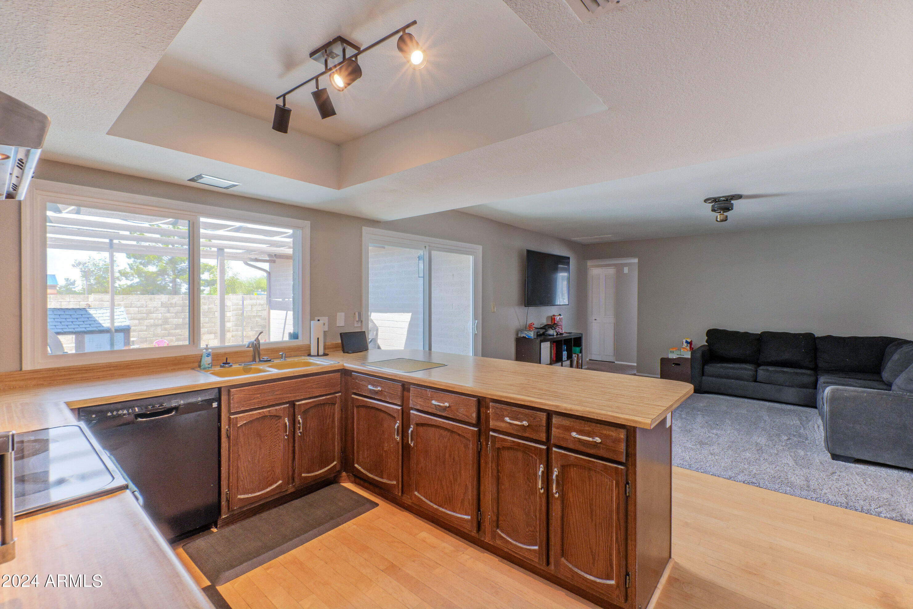 4604 W LINDNER Drive