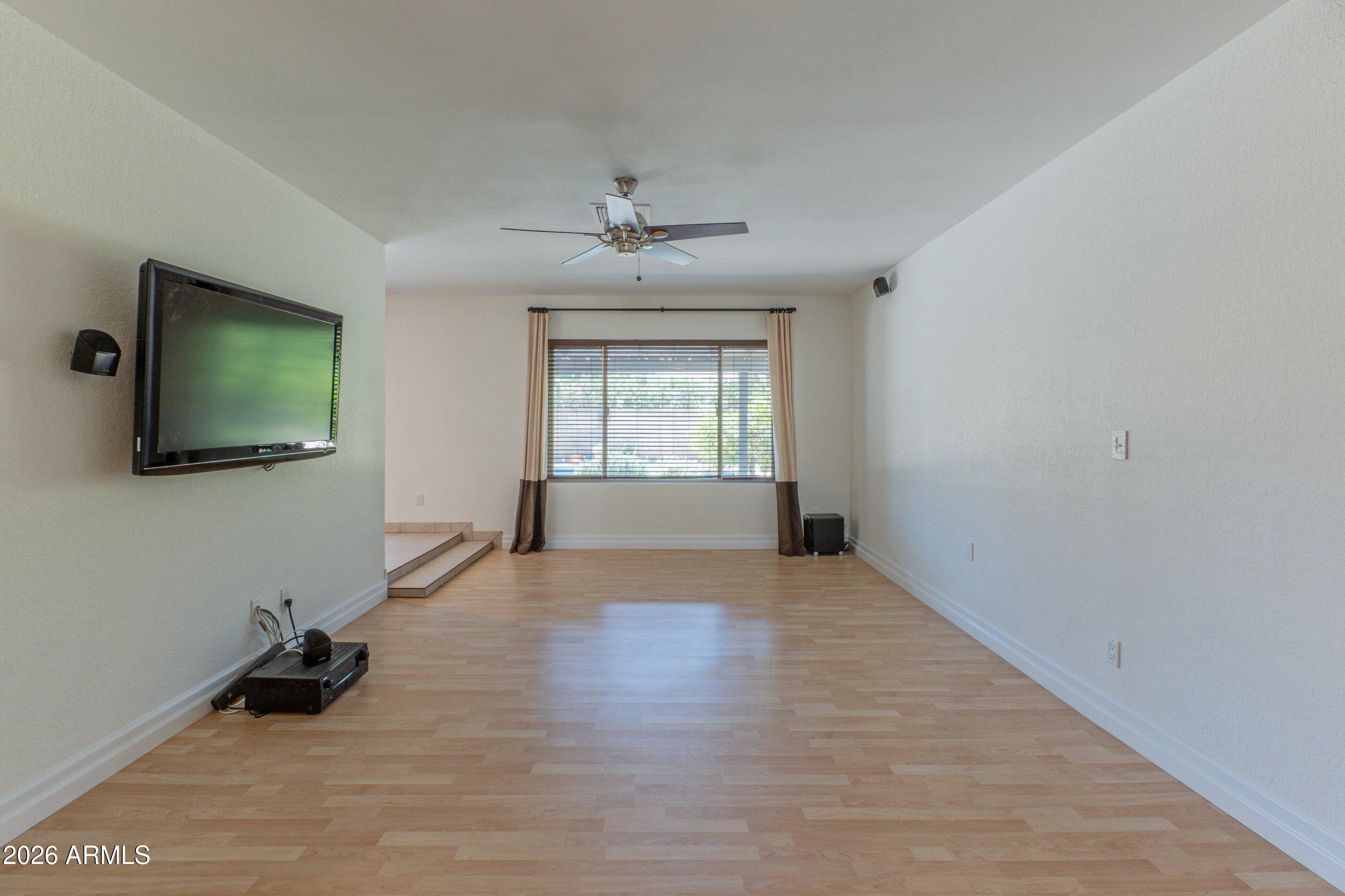 5149 E WALTANN Lane