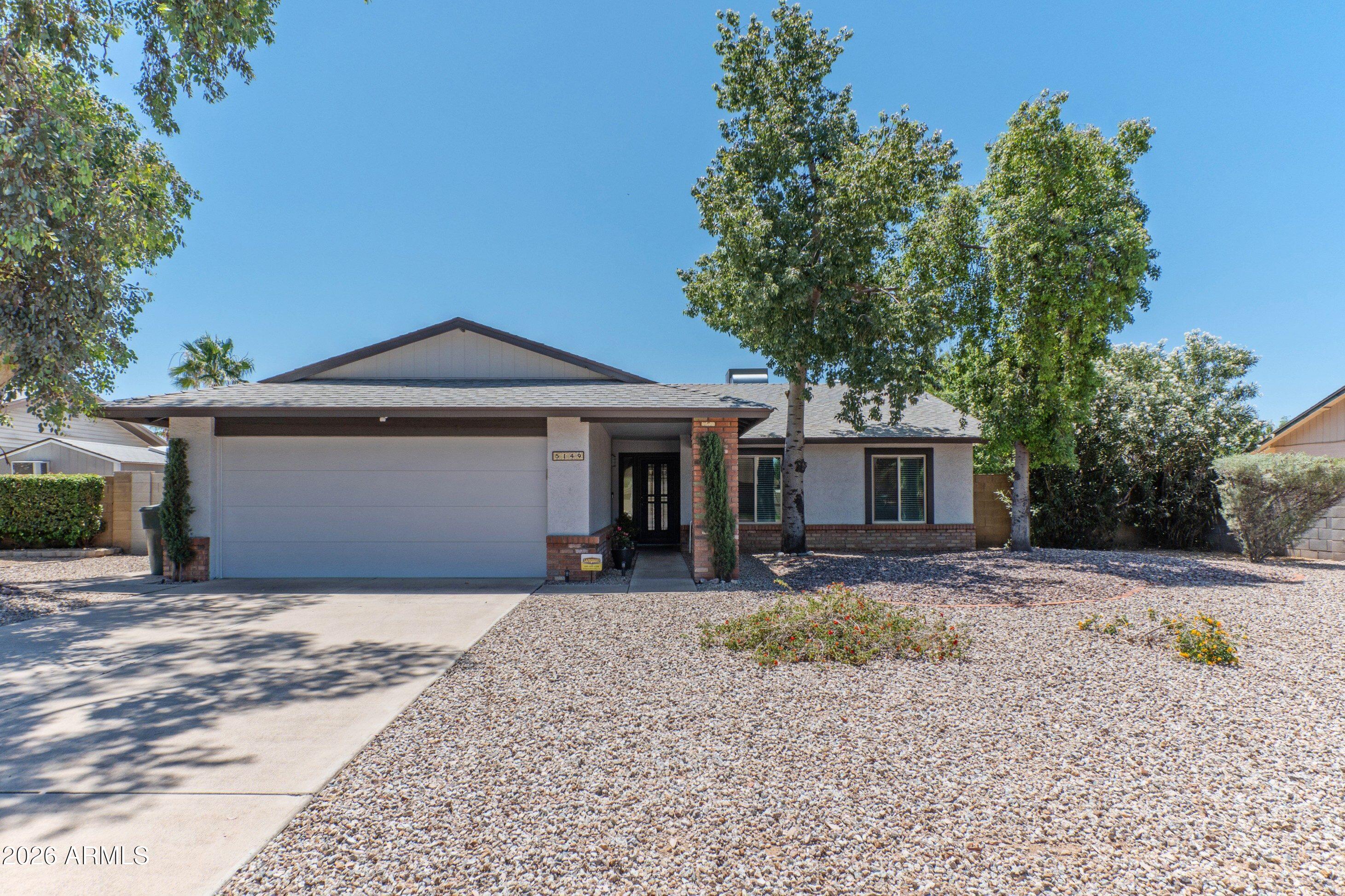 5149 E WALTANN Lane