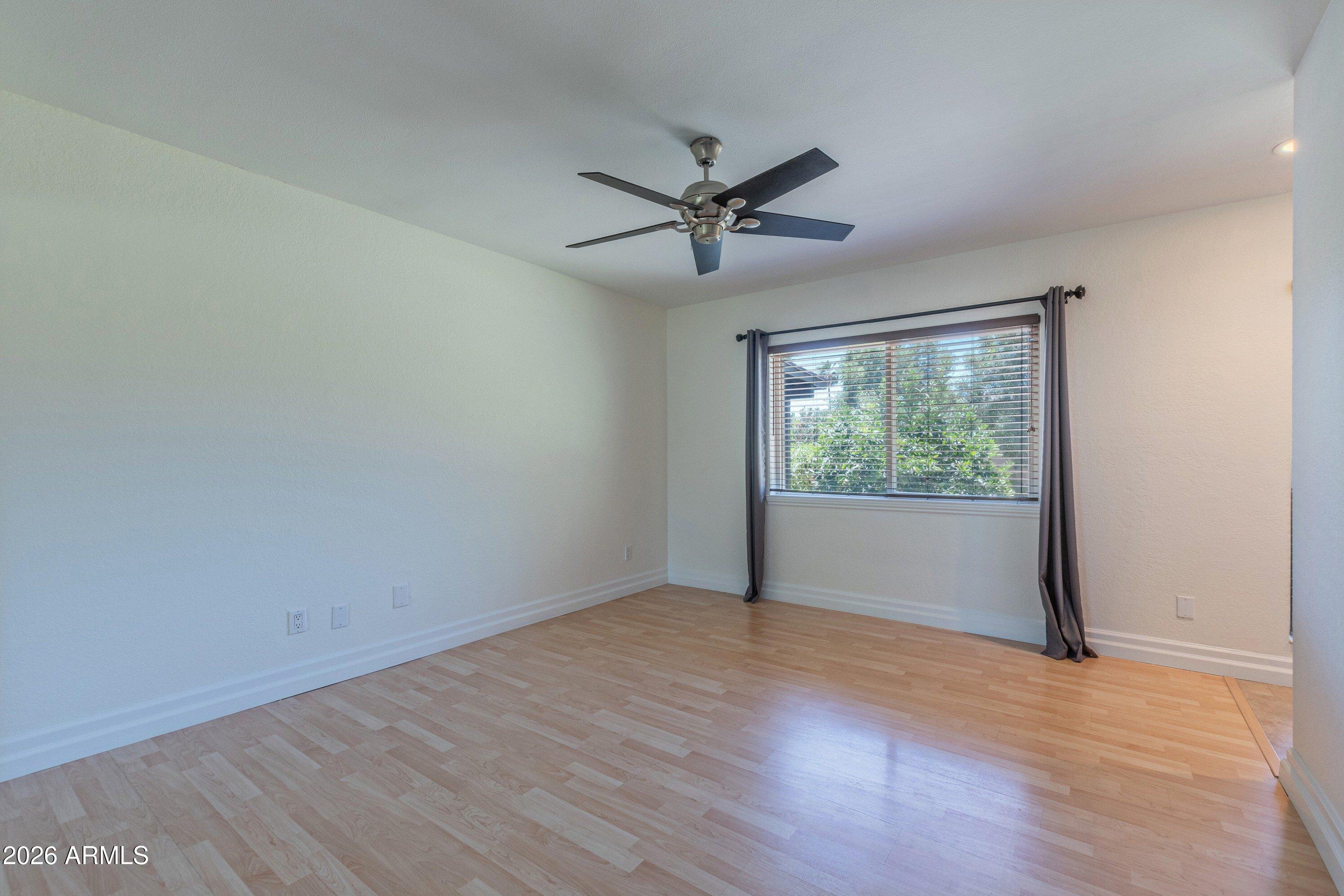 5149 E WALTANN Lane