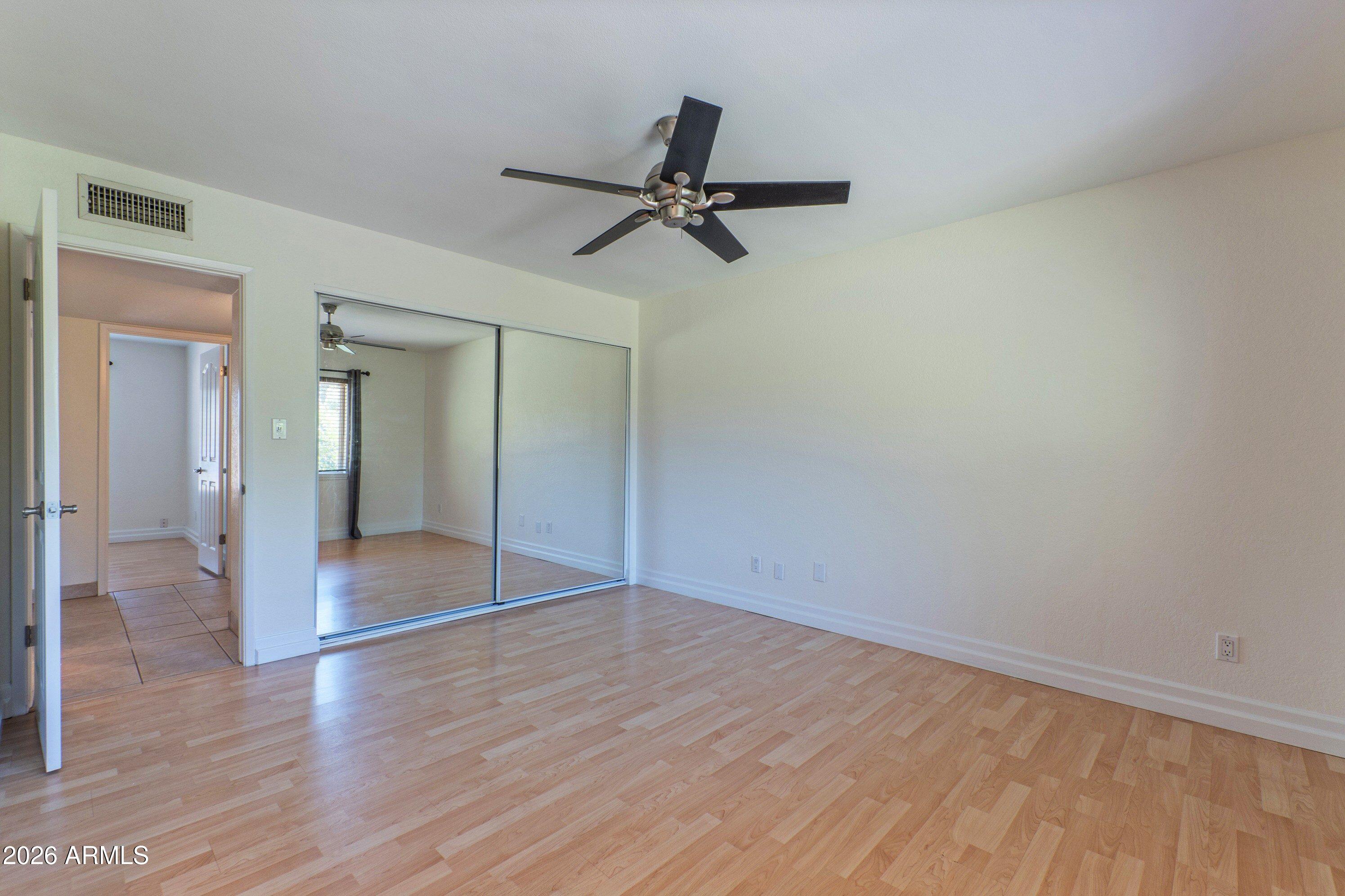 5149 E WALTANN Lane