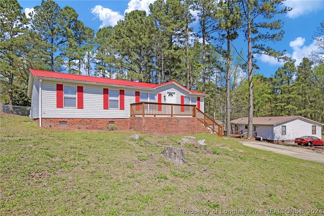700 Mackay Court