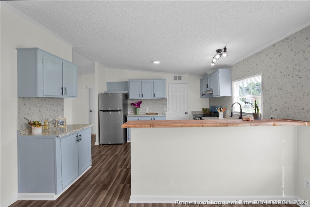 421 Cabrini Court