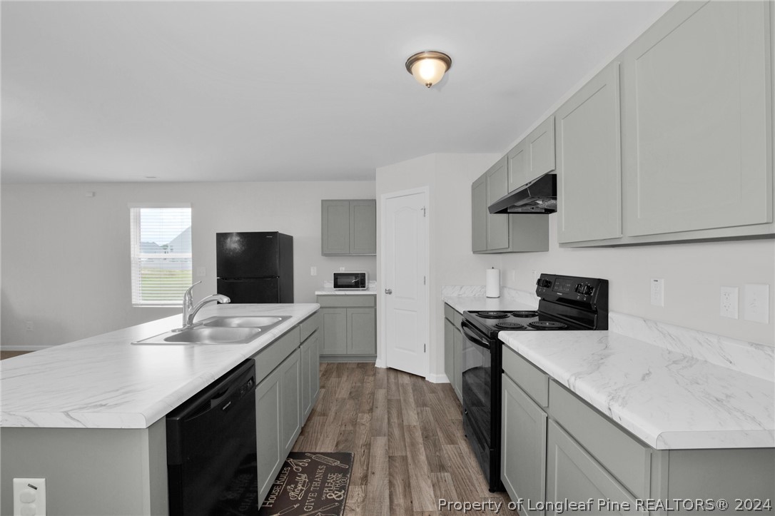 1713 Ennismore Road
