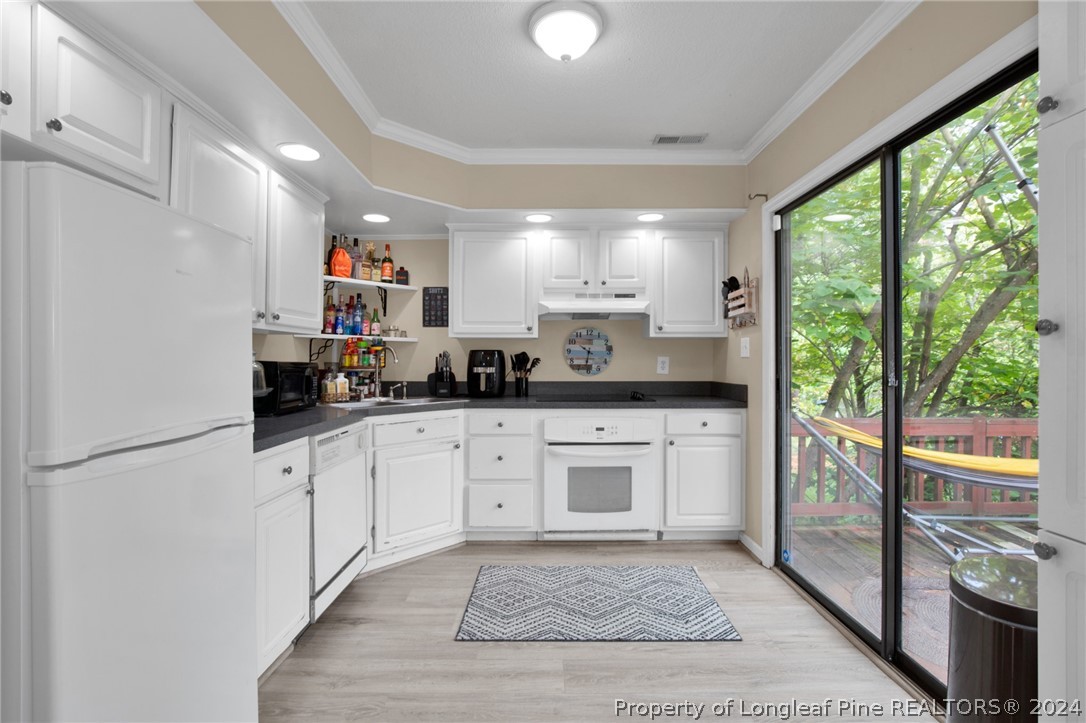 128 Hickman Court