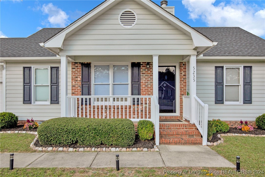 5235 Thackeray Drive