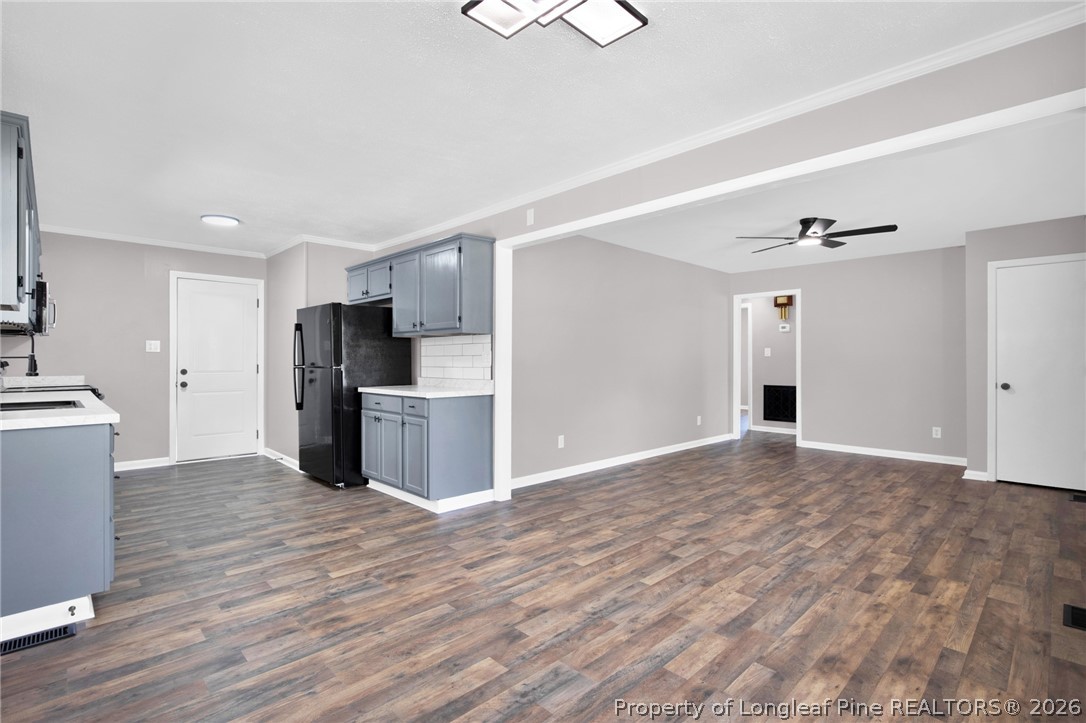 3220 Periwinkle Drive