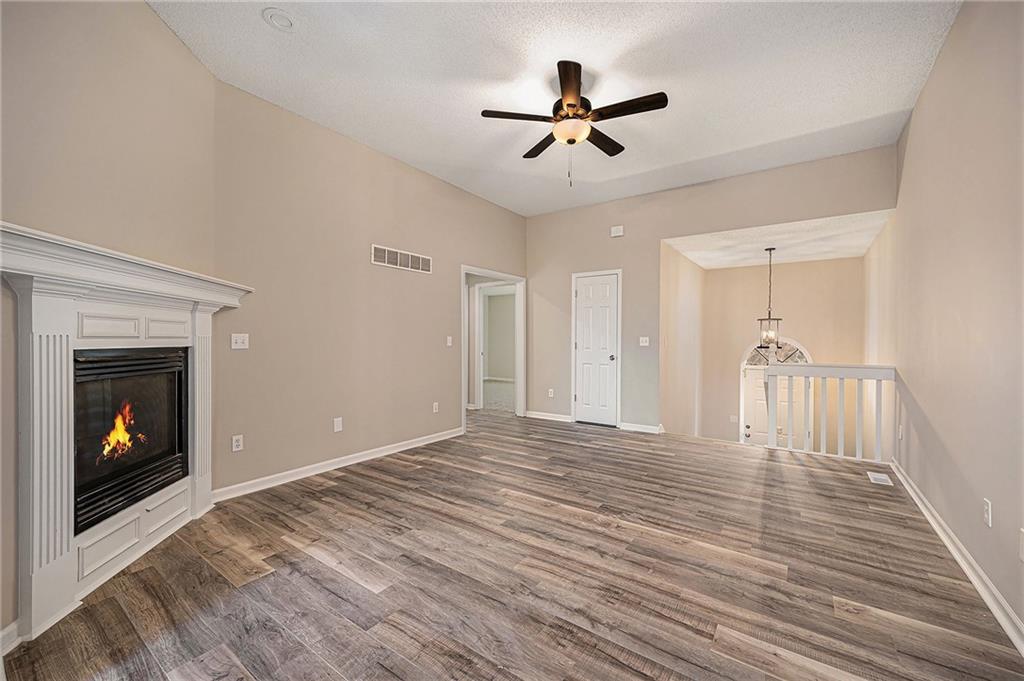 7119 N Robinhood Lane