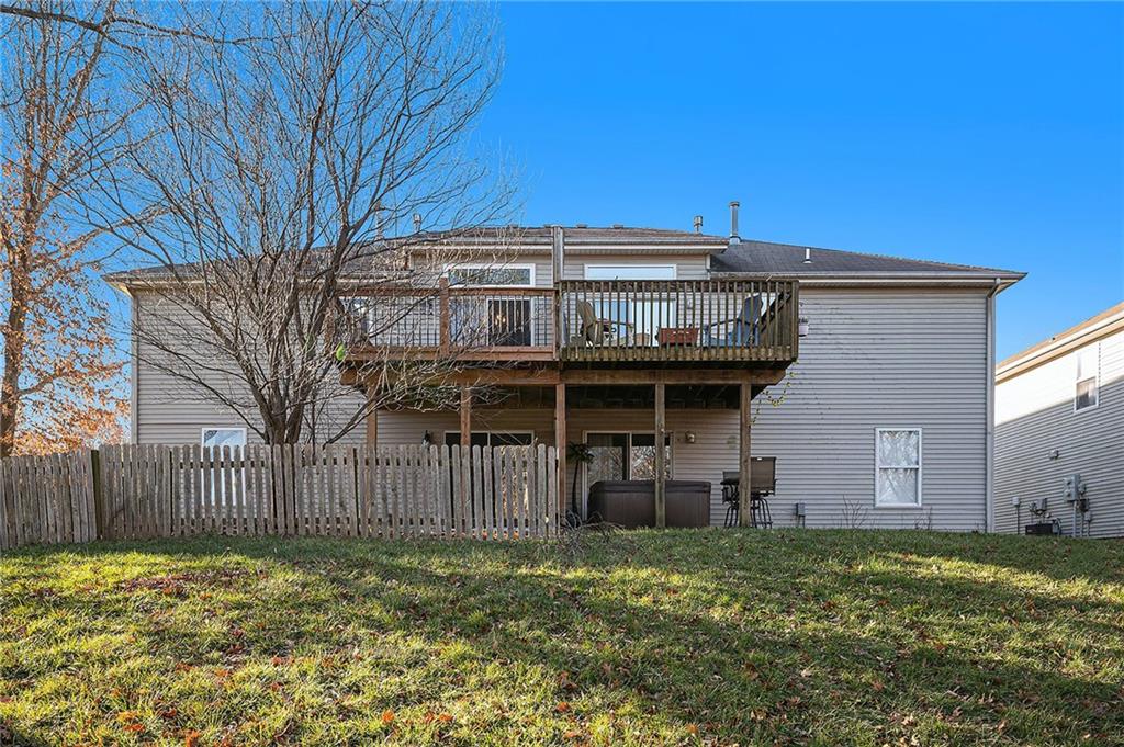 7119 N Robinhood Lane