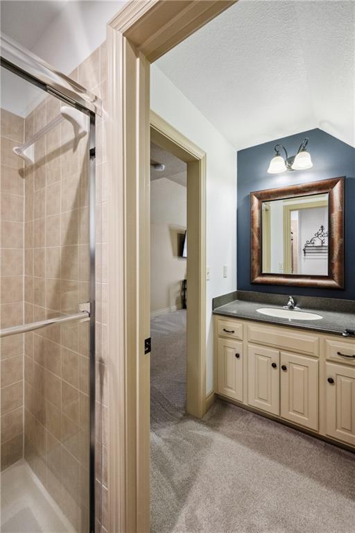 9016 N Glenwood Avenue