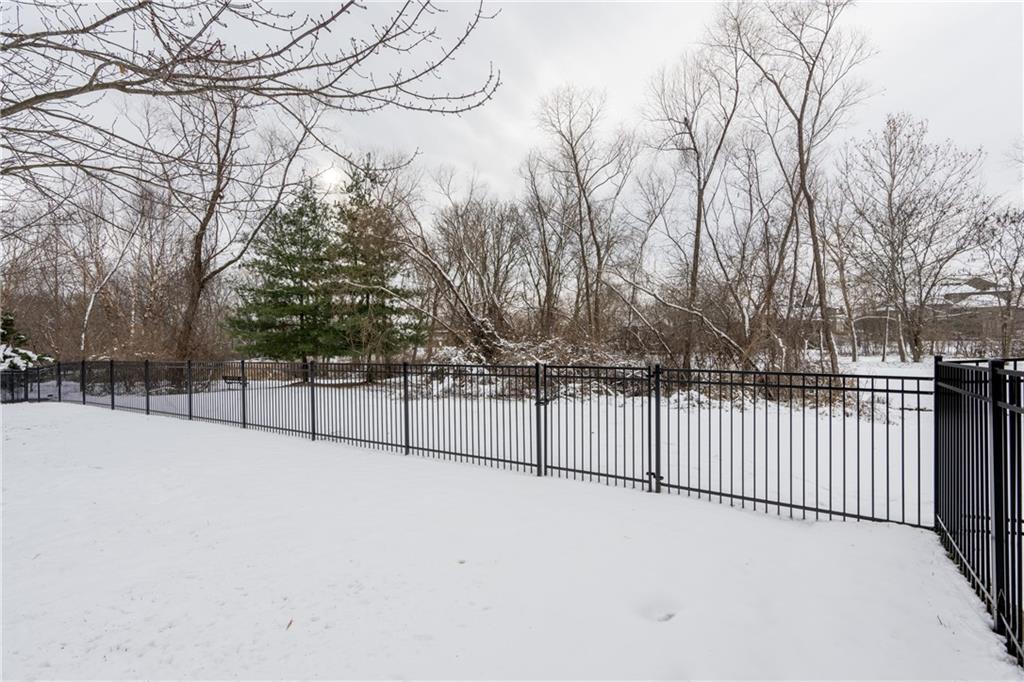 9016 N Glenwood Avenue