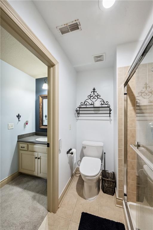 9016 N Glenwood Avenue